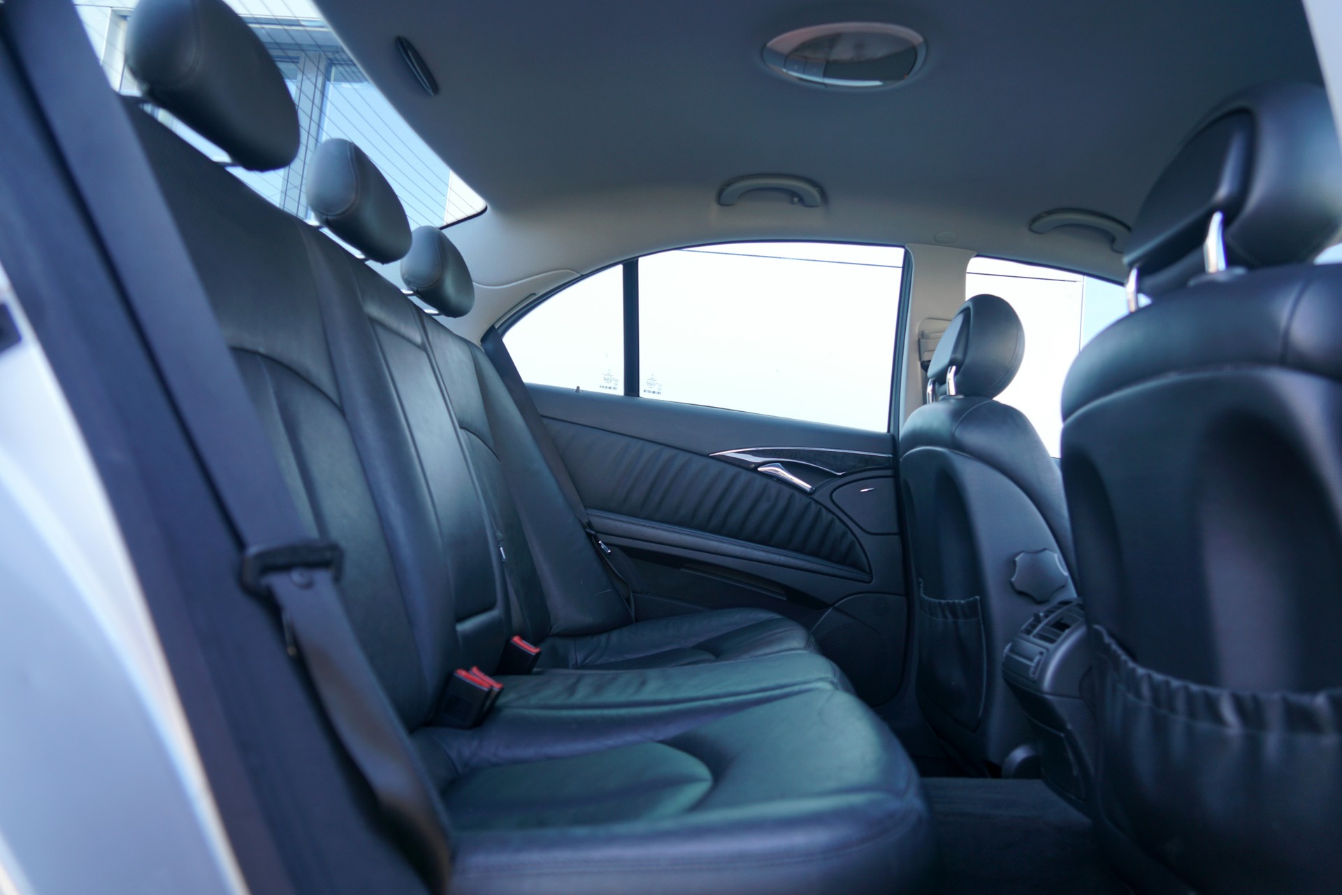 MERCEDES-BENZ E 320 CDI Avantgarde Automatic-image-10