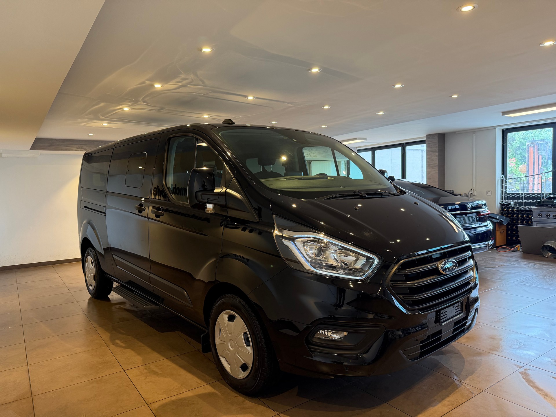 FORD Transit Custombi 320 L2 2.0 TDCi 130 Trend-showroom-element-3