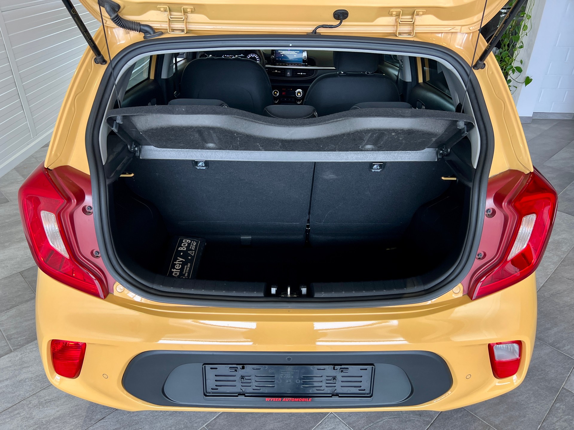 KIA Picanto 1.2 CVVT Style AMT-image-10