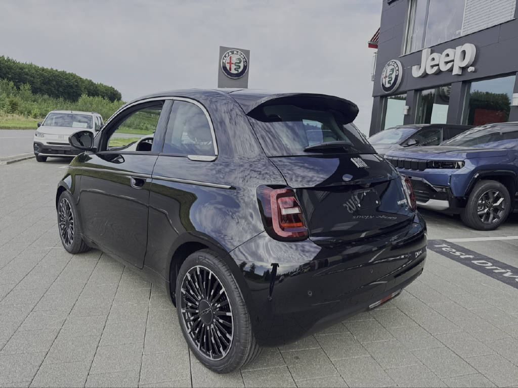 FIAT 500 1.0 Hybrid La Prima-showroom-element-3