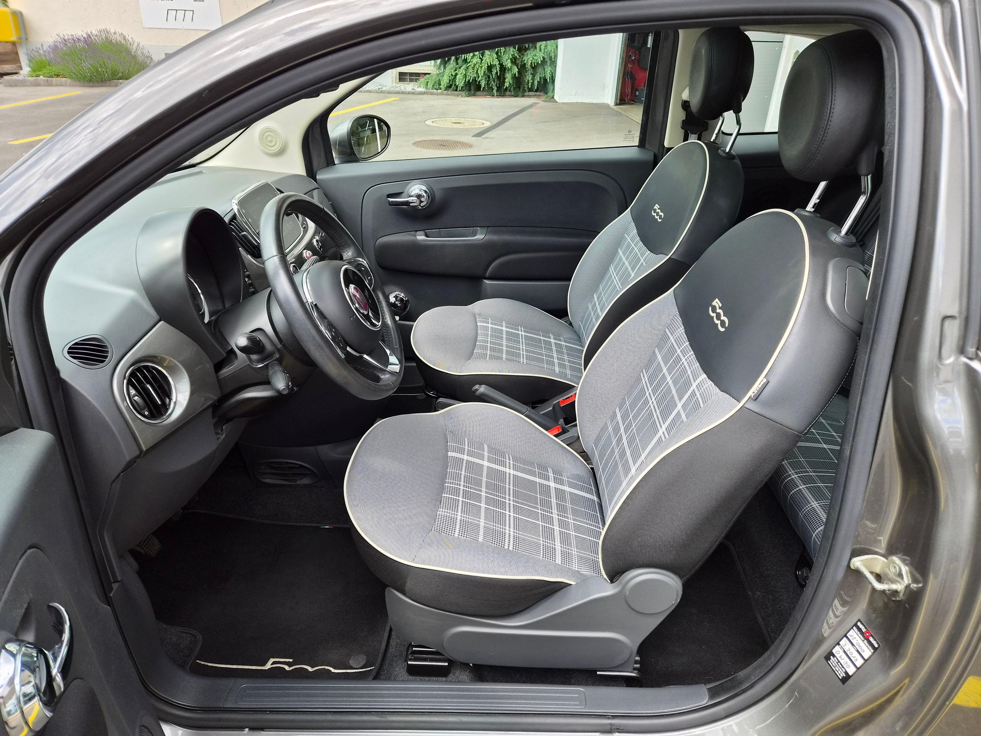 FIAT 500 0.9 T TwinAir 105 Lounge-image-9