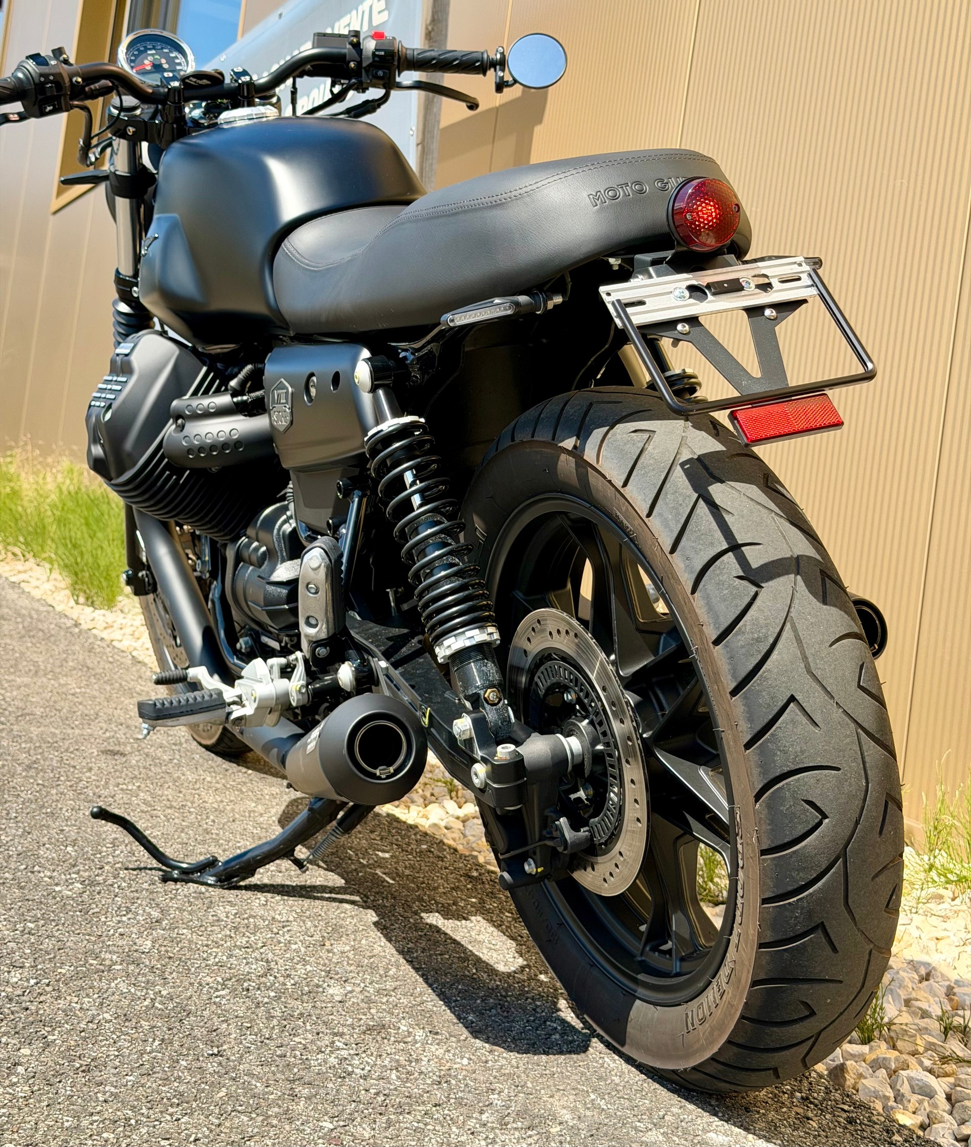 MOTO GUZZI V7 III Stone S-image-12
