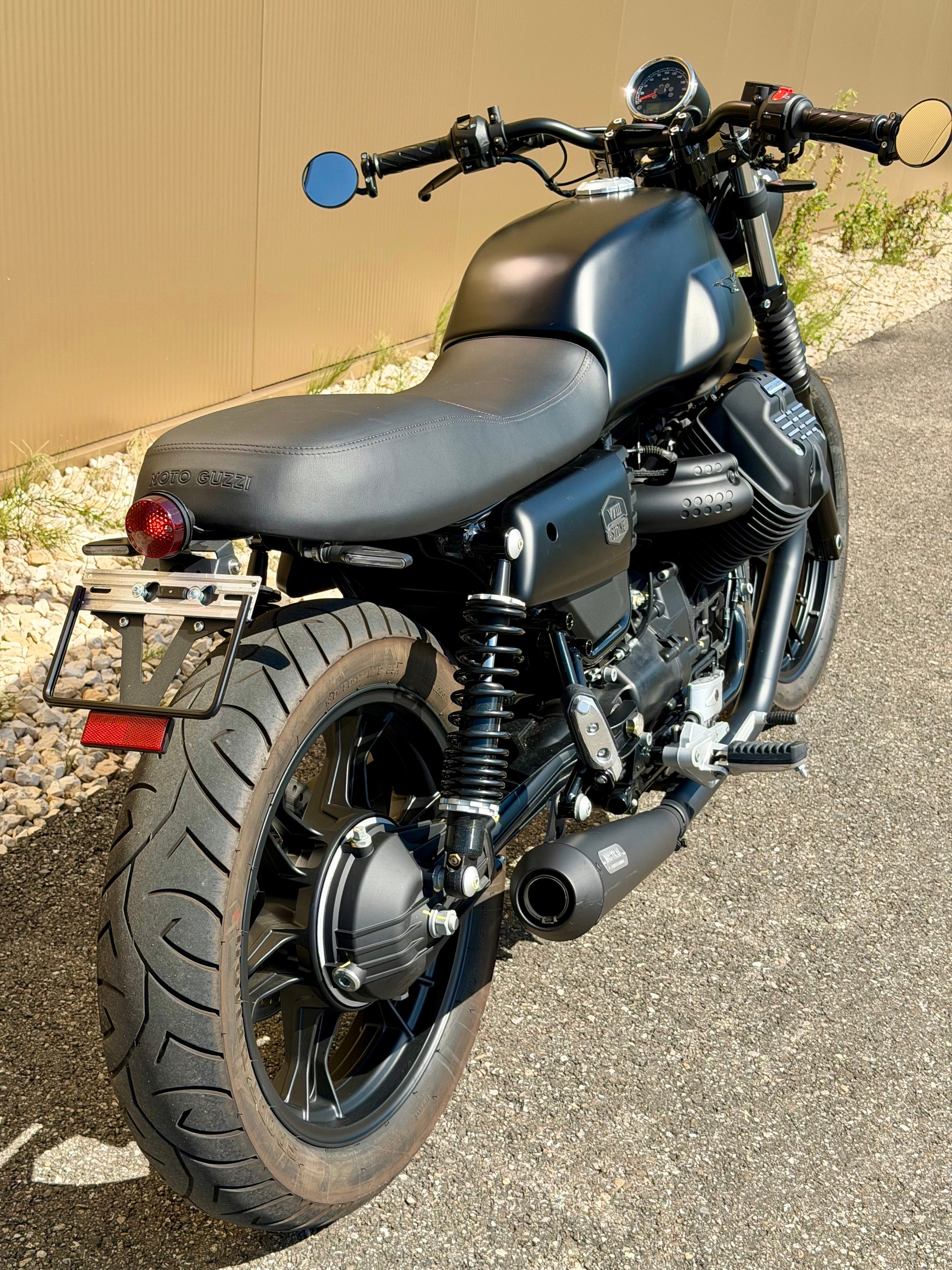 MOTO GUZZI V7 III Stone S-image-5