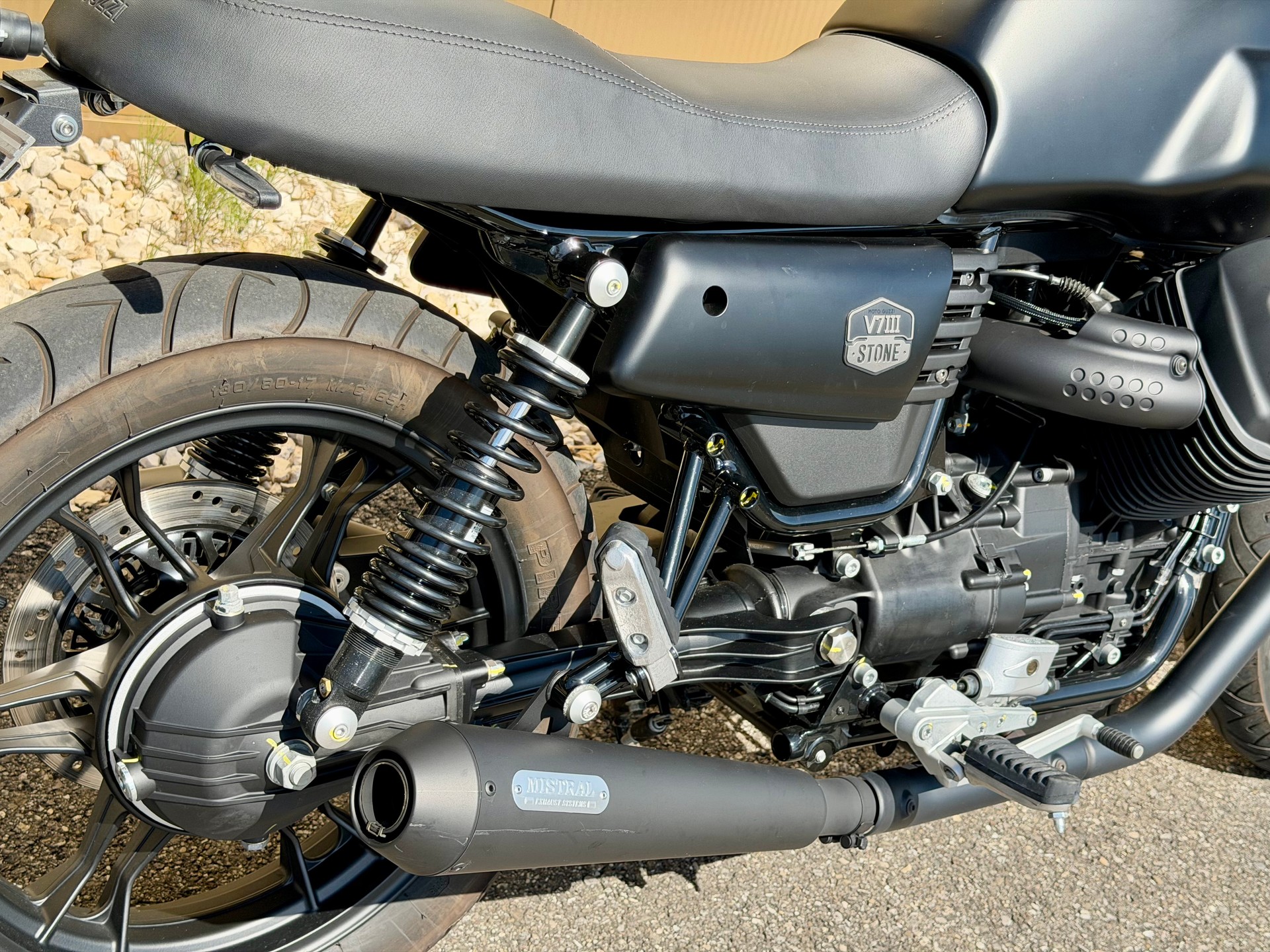 MOTO GUZZI V7 III Stone S-image-6