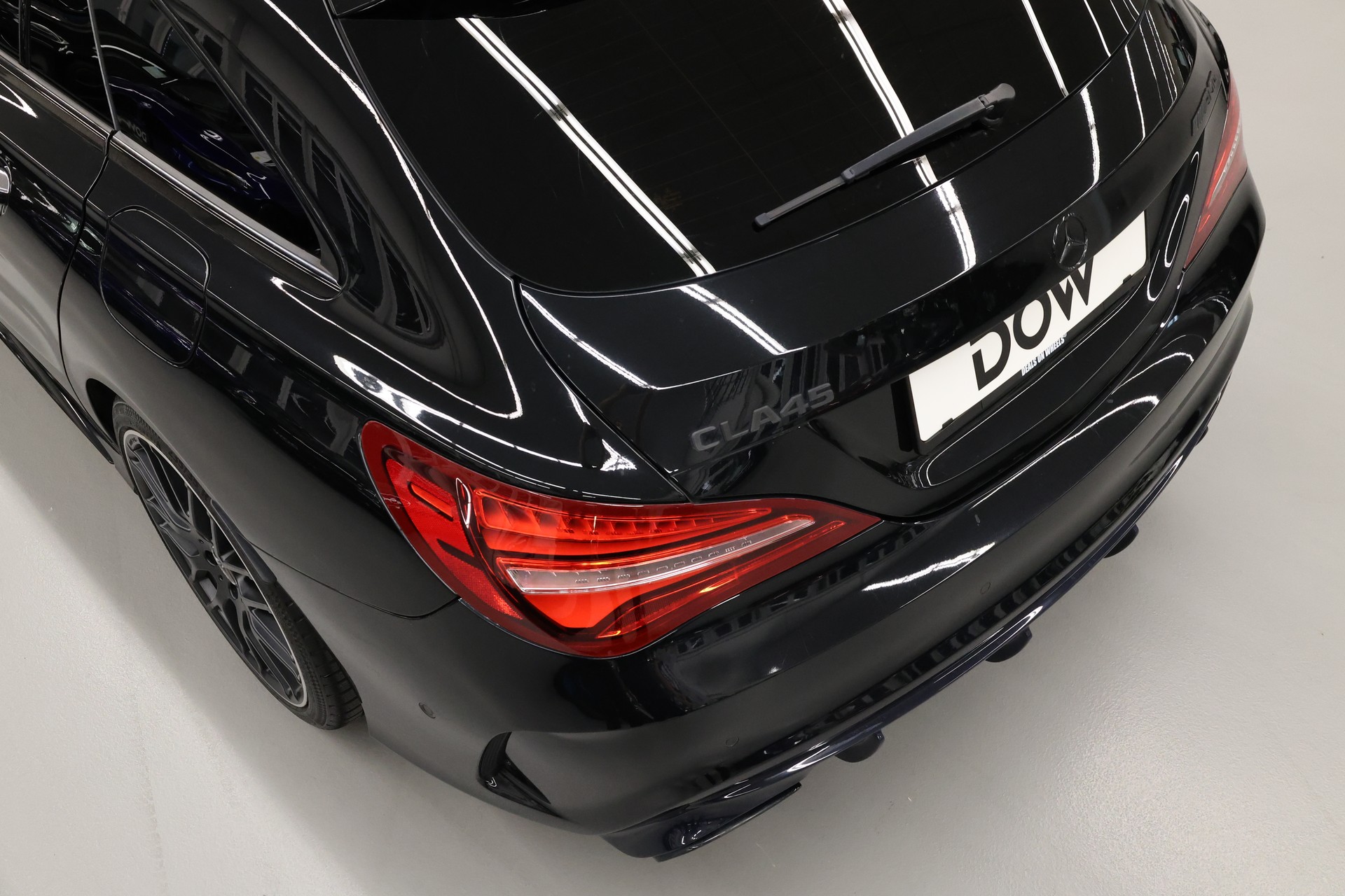MERCEDES-BENZ CLA 45 AMG 4m Shooting Brake-image-7