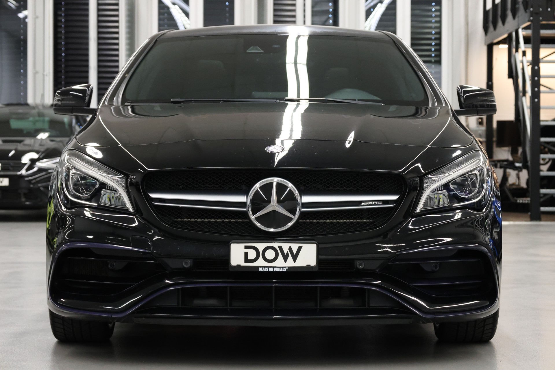 MERCEDES-BENZ CLA 45 AMG 4m Shooting Brake-showroom-element-2