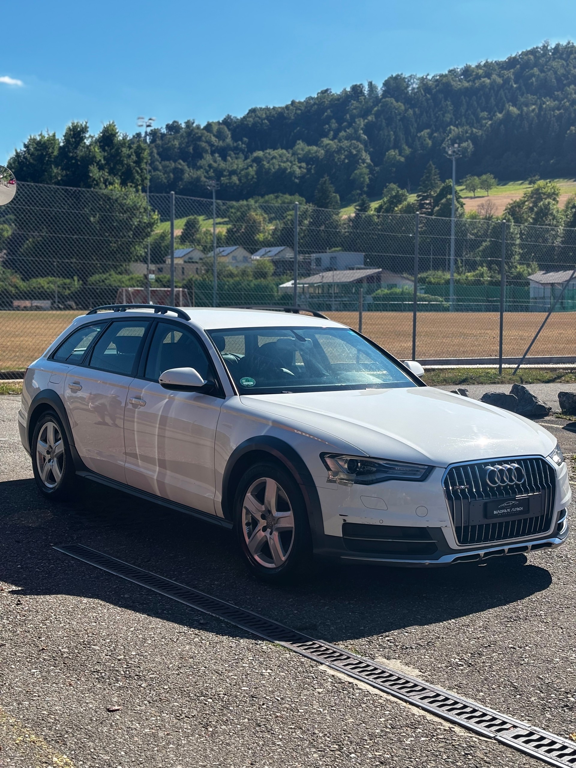 AUDI A6 allroad 3.0 TDI V6 quattro S-tronic-image-2