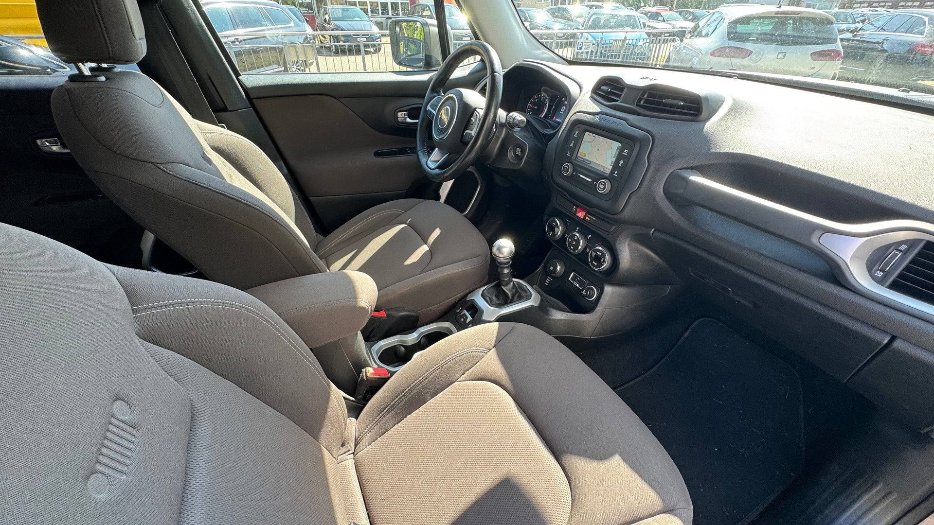 JEEP Renegade 2.0 CRD Night Eagle AWD-image-8