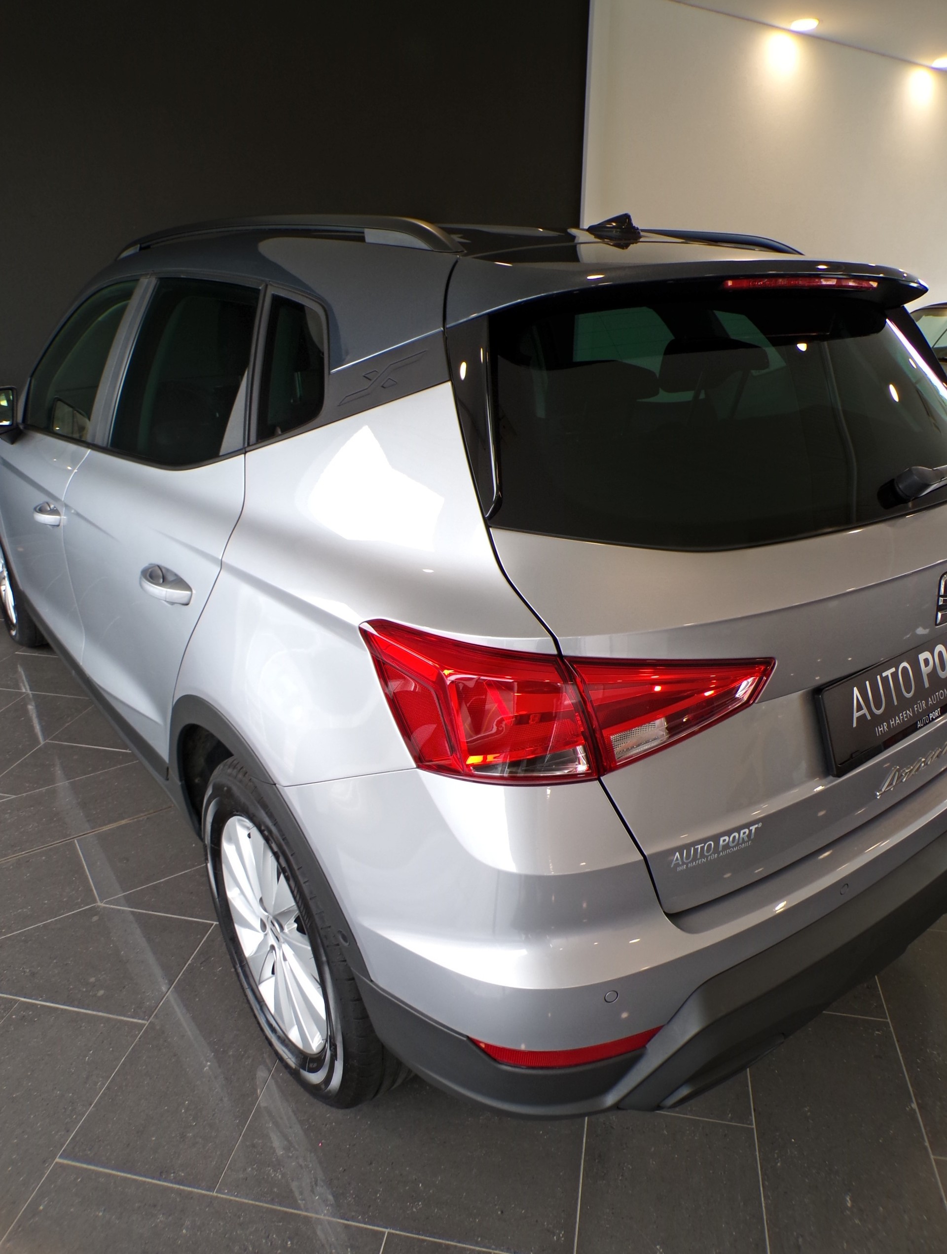 SEAT Arona 1.0 TSI Eco Style-image-10
