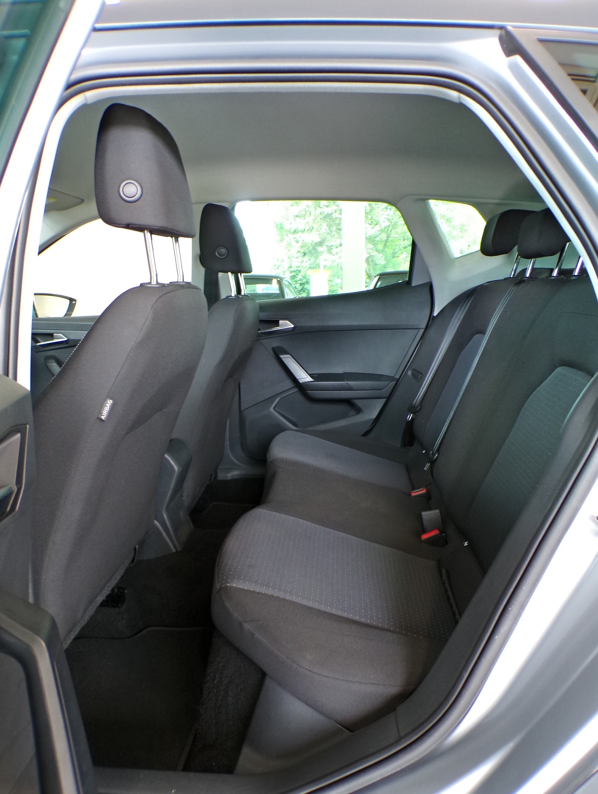 SEAT Arona 1.0 TSI Eco Style-image-18