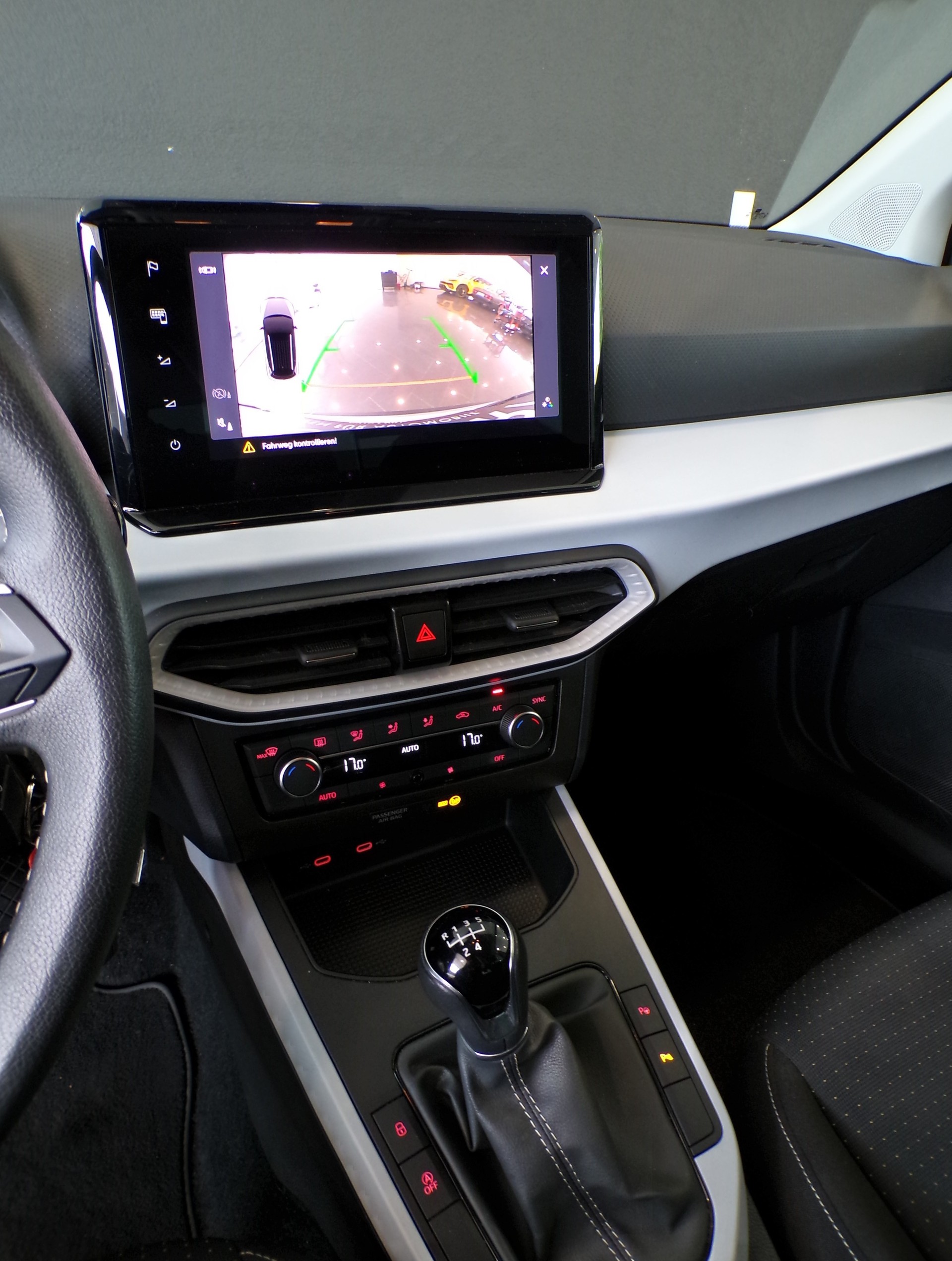 SEAT Arona 1.0 TSI Eco Style-image-14