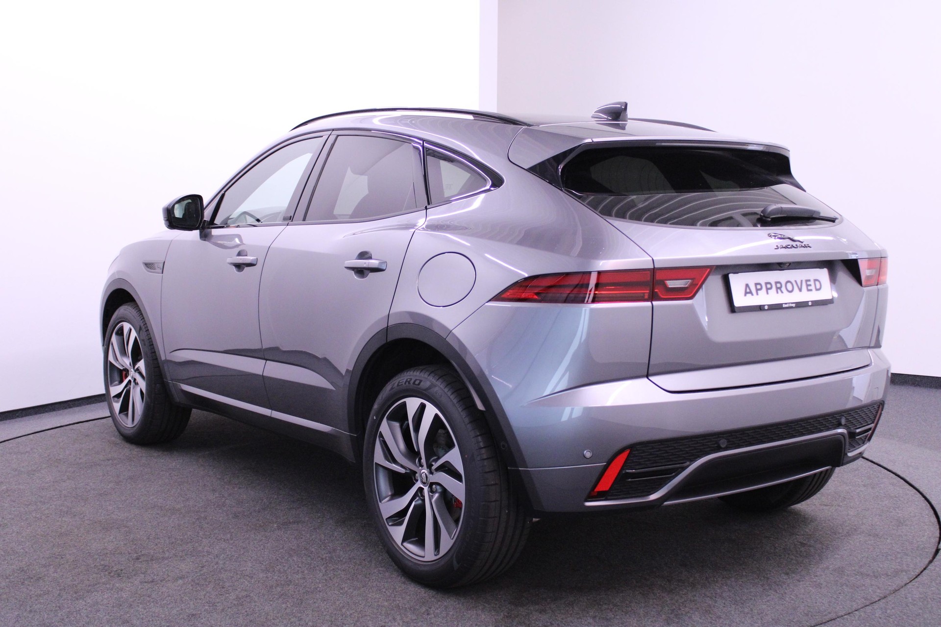 JAGUAR E-Pace 1.5 T 300e R-Dynamic SE AWD-showroom-element-3
