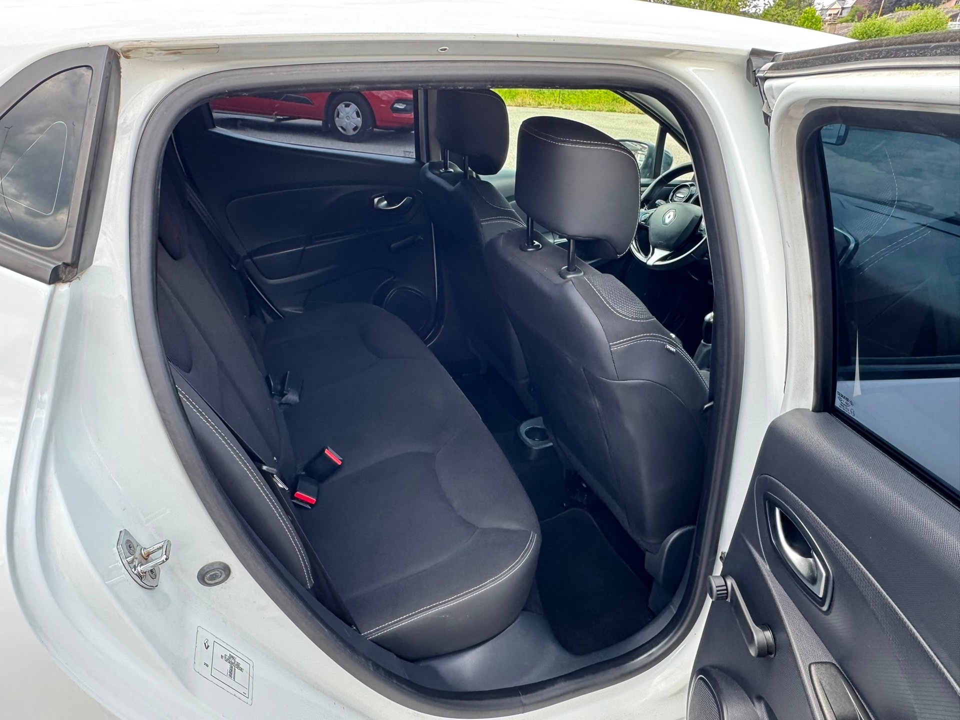 RENAULT Clio 0.9 12V Expression-image-10