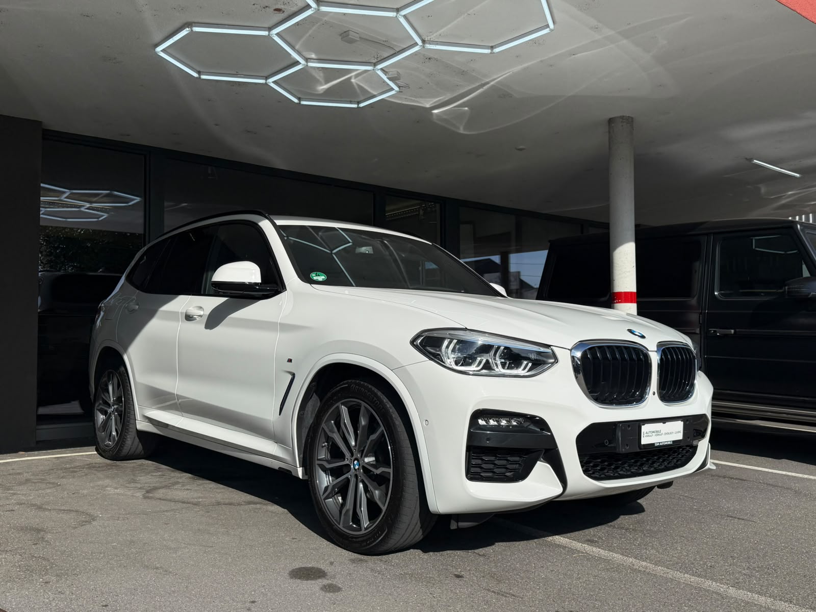 BMW X3 xDrive 20d M Sport *Head-Up* *Werksgarantie* *360 Kamera* Steptronic-showroom-element-2