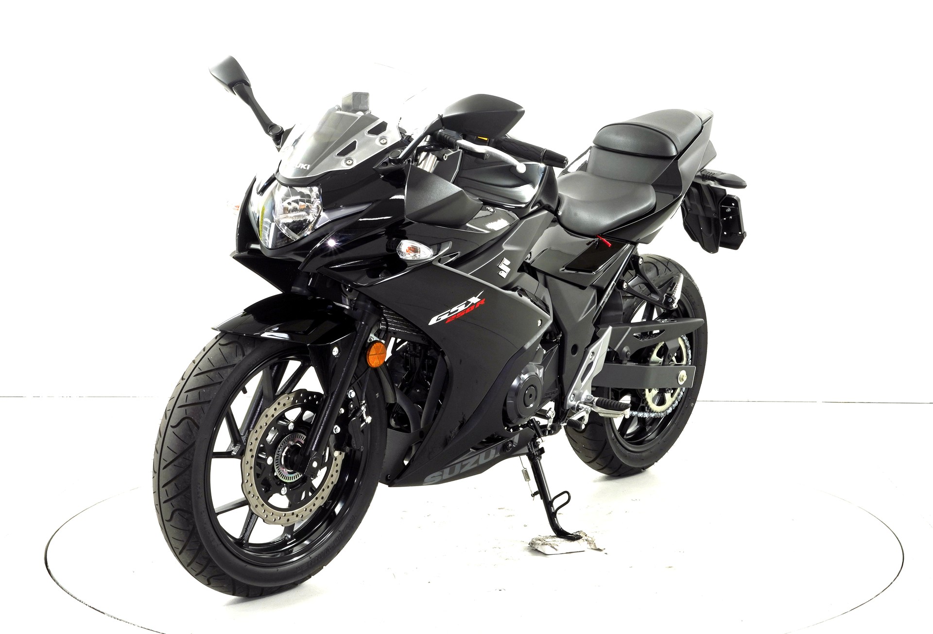 SUZUKI GSX-R 250-image-2