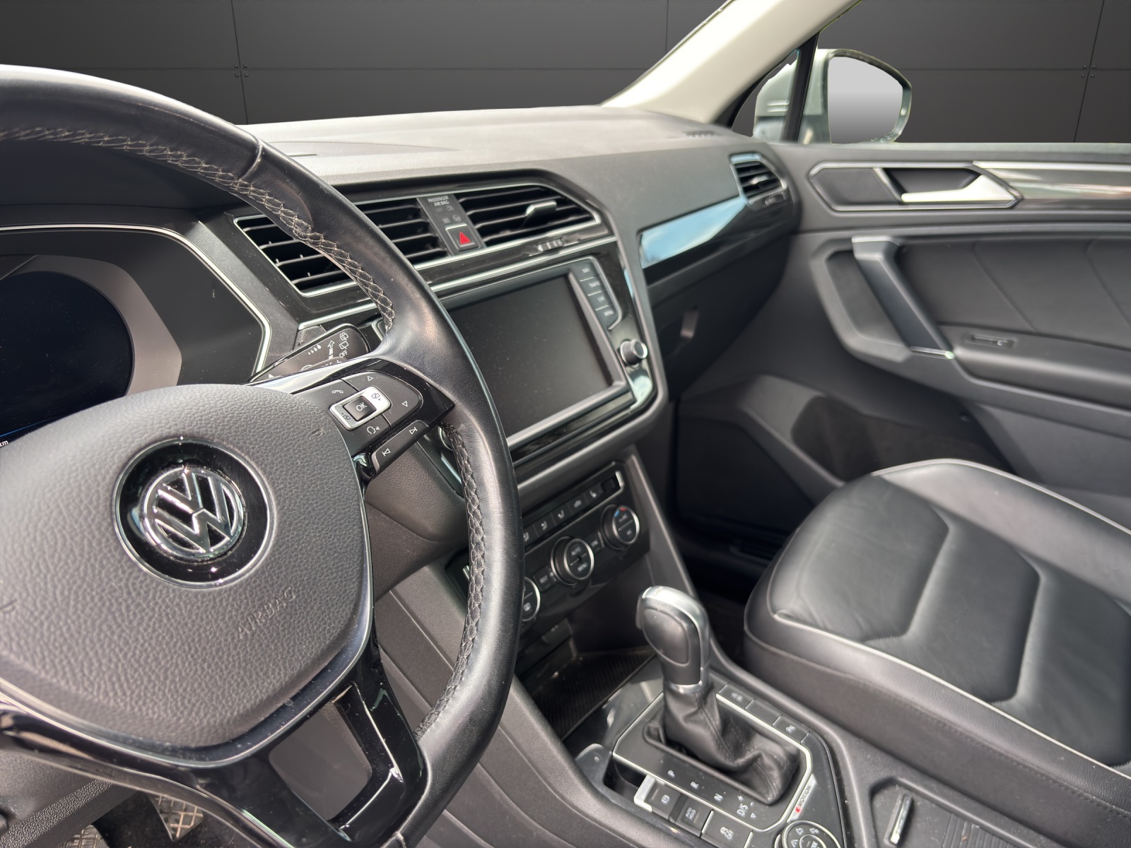 VW Tiguan 2.0TSI Highline 4Motion DSG-image-4
