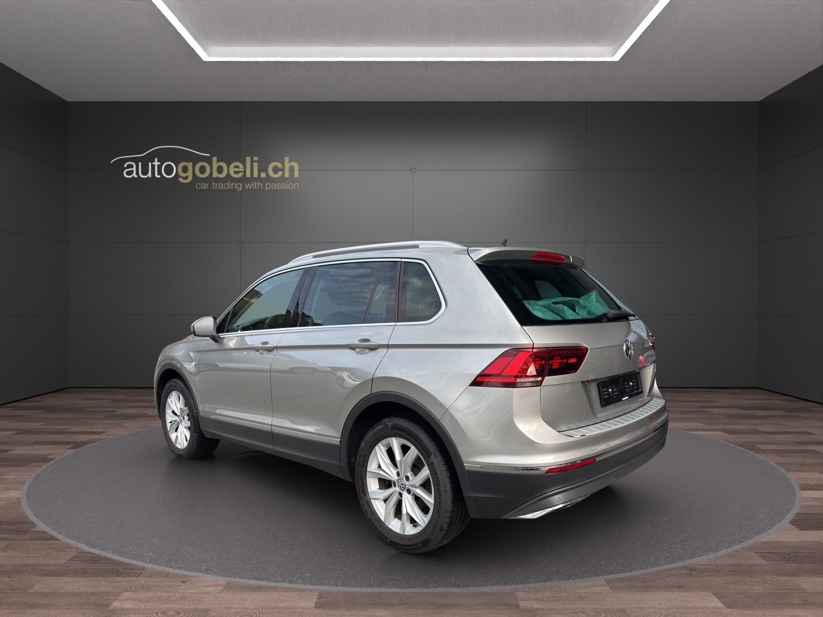 VW Tiguan 2.0TSI Highline 4Motion DSG-image-1