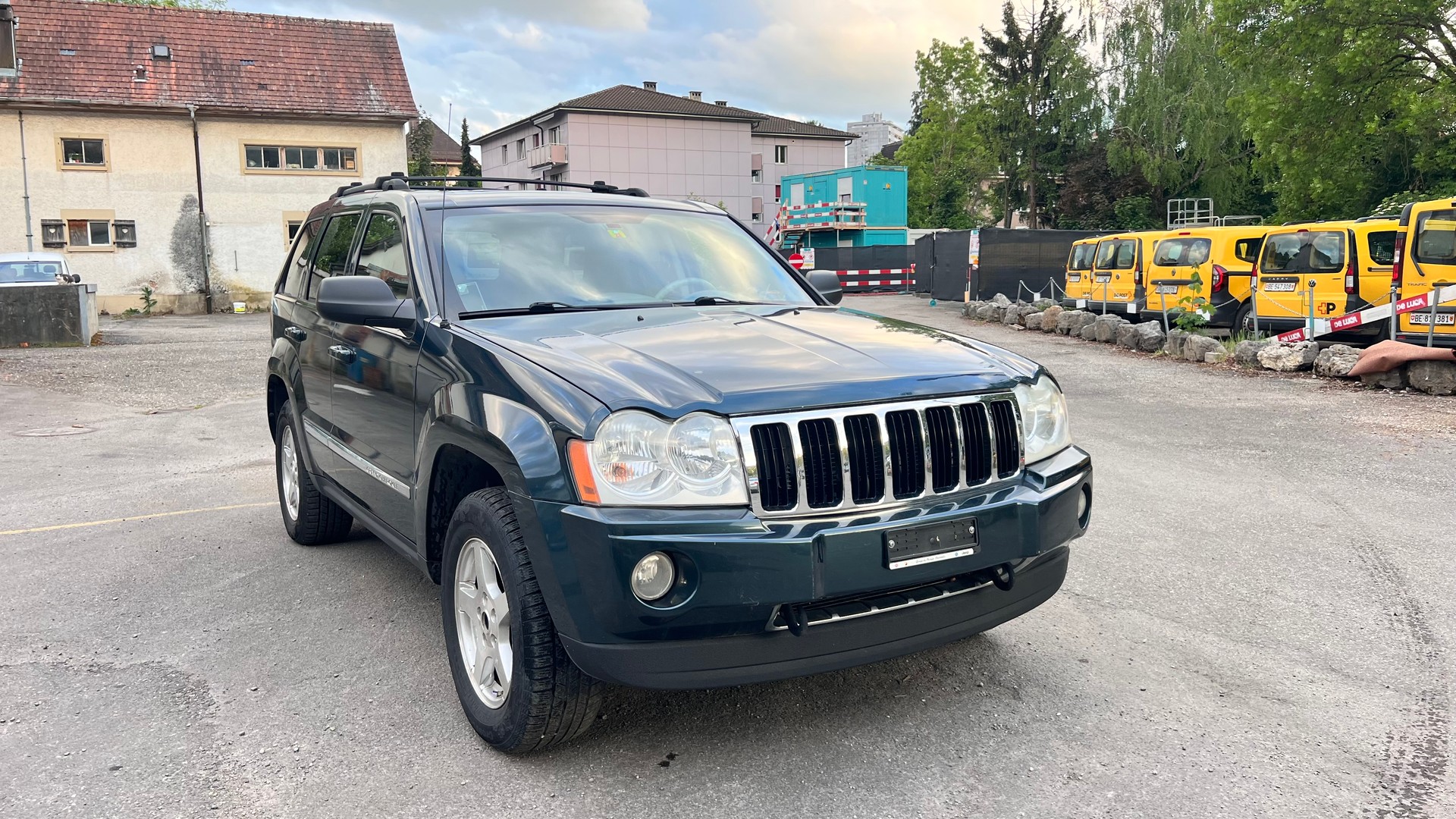 JEEP Grand Cherokee 5.7 HEMI Limited Automatic-image-1