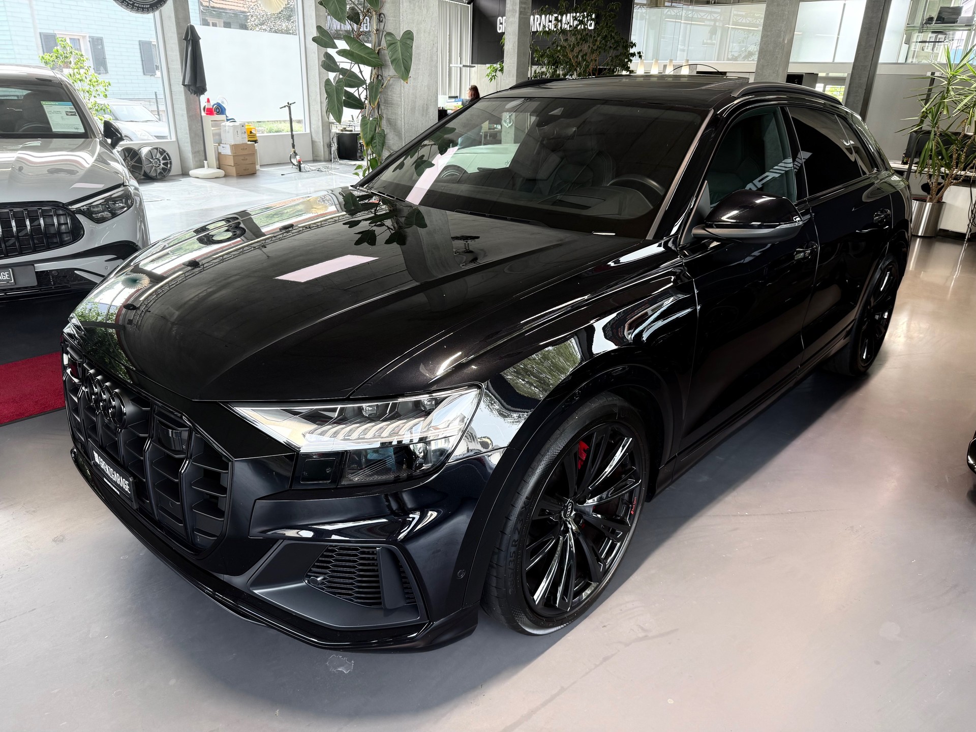 AUDI SQ8 TFSI quattro tiptronic
