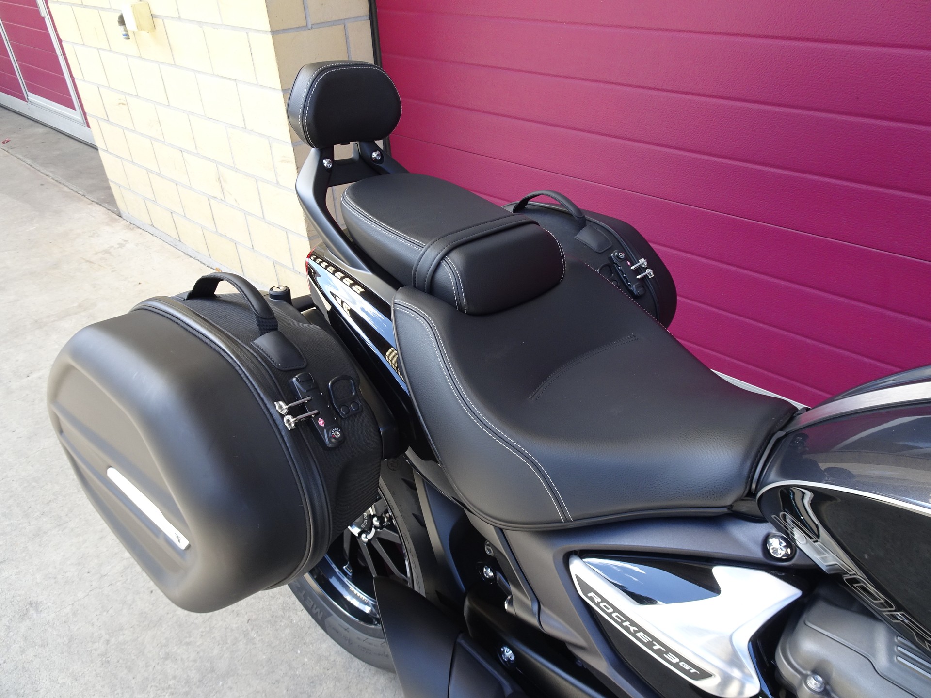 TRIUMPH Rocket 3 GT Storm-image-6