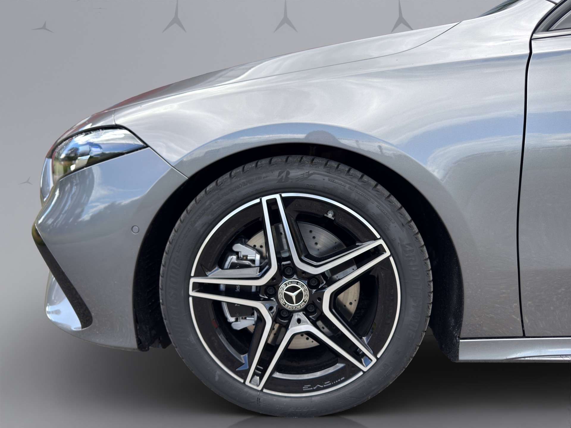 MERCEDES-BENZ A 220 AMG Line 4m-image-19
