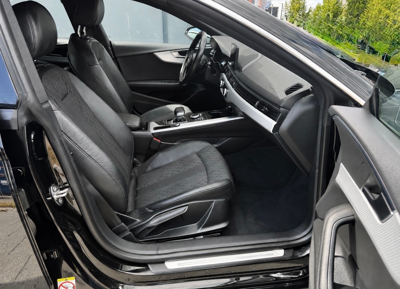AUDI A5 Sportback 2.0 TFSI g-tron Design S-tronic-image-10