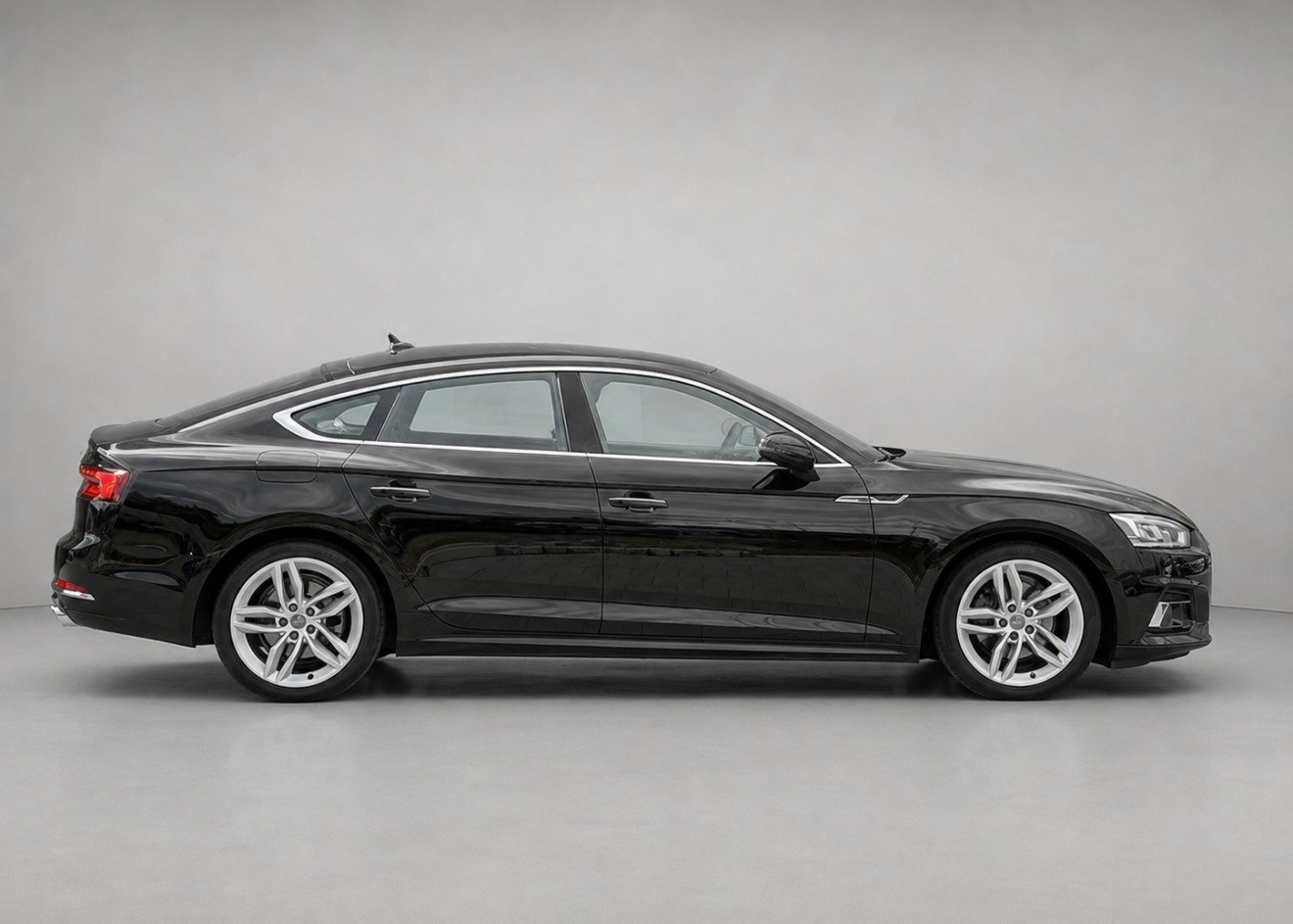 AUDI A5 Sportback 2.0 TFSI g-tron Design S-tronic-showroom-element-3