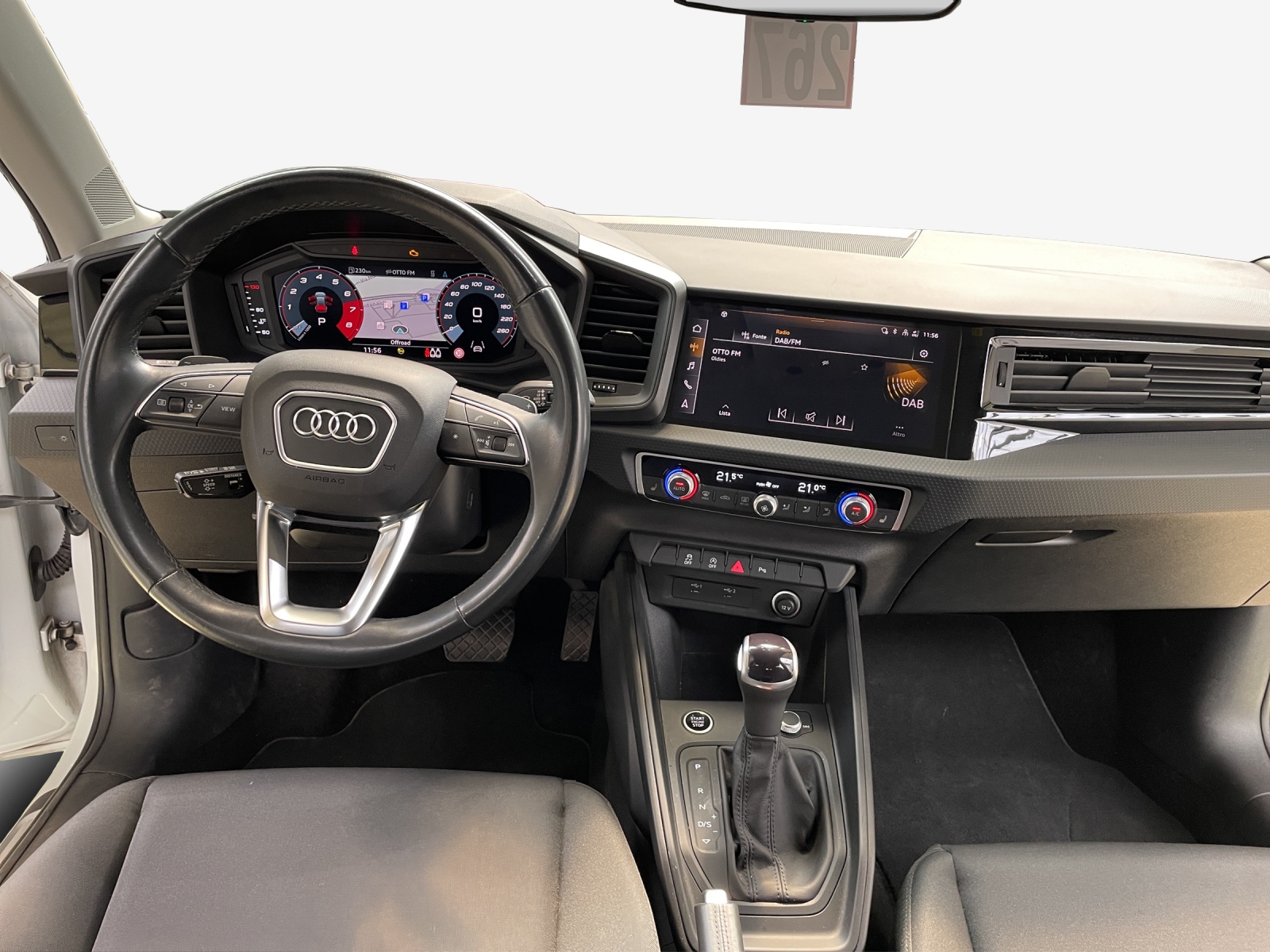 AUDI A1 City Carver 30 TFSI Attraction S-tronic-image-8