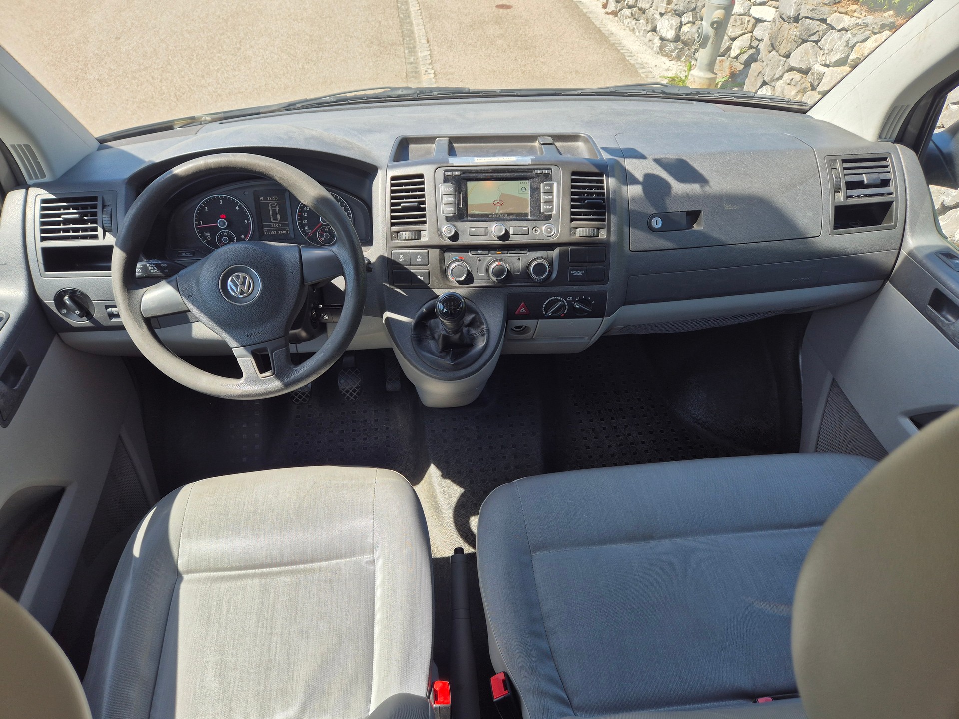 VW T5 2.0 TDI BMT, 3400, LANGVERSION, 9 PLATZ-image-8