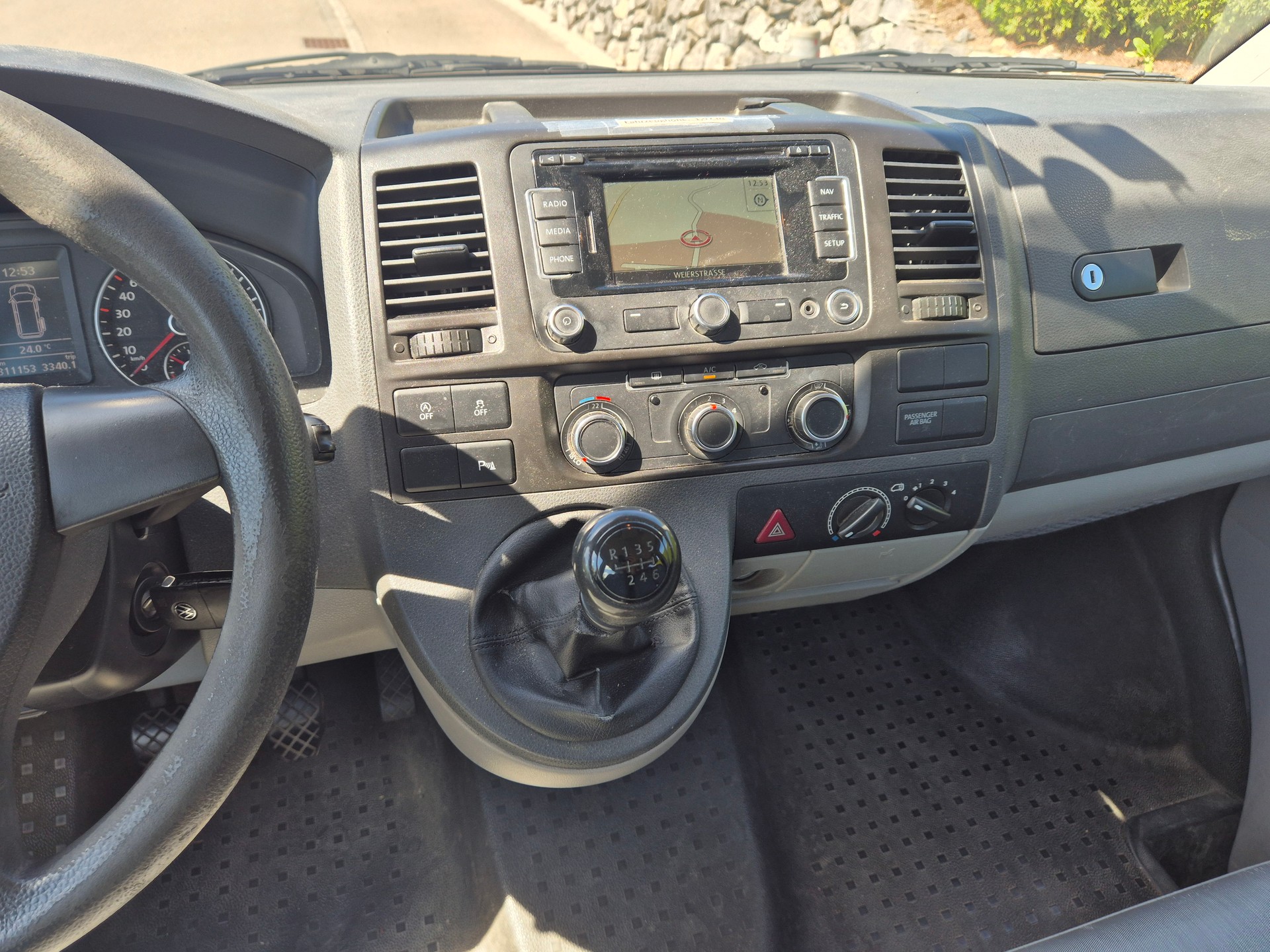VW T5 2.0 TDI BMT, 3400, LANGVERSION, 9 PLATZ-image-11