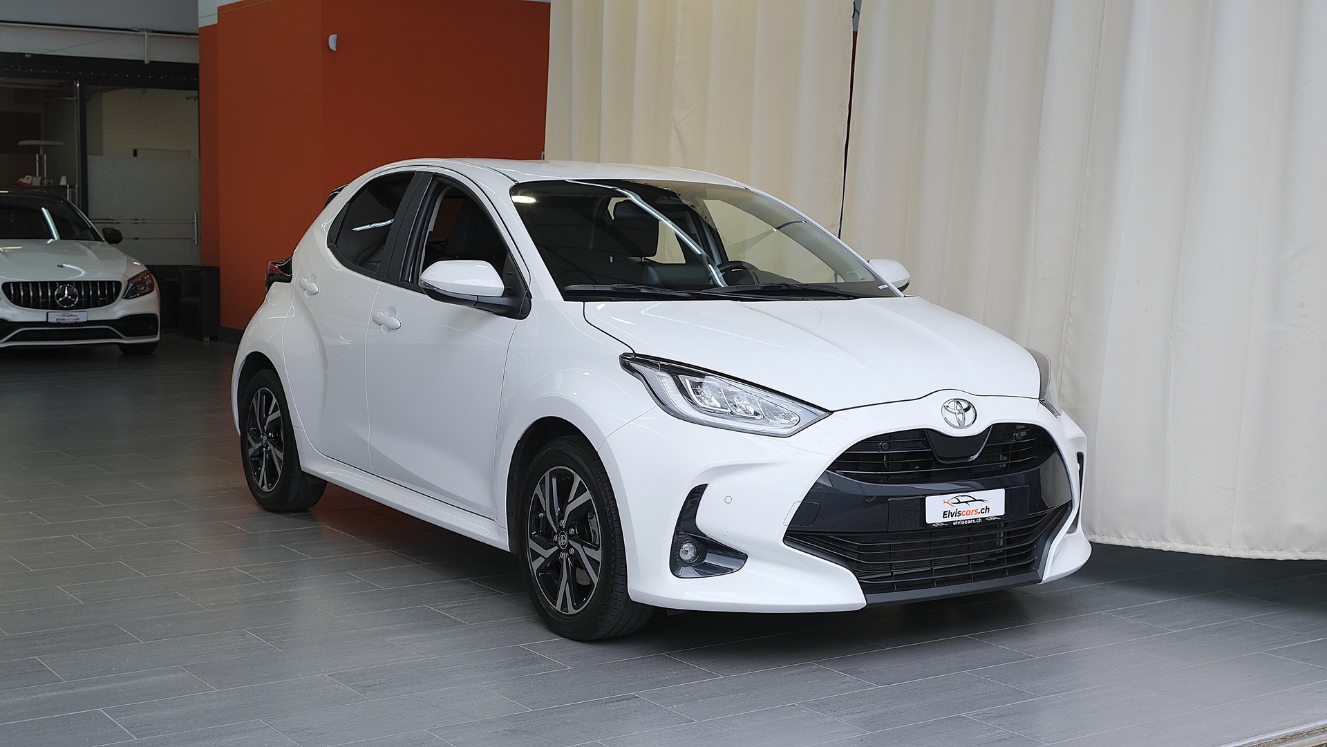 TOYOTA Yaris 1.5 Trend e-CVT-image-27