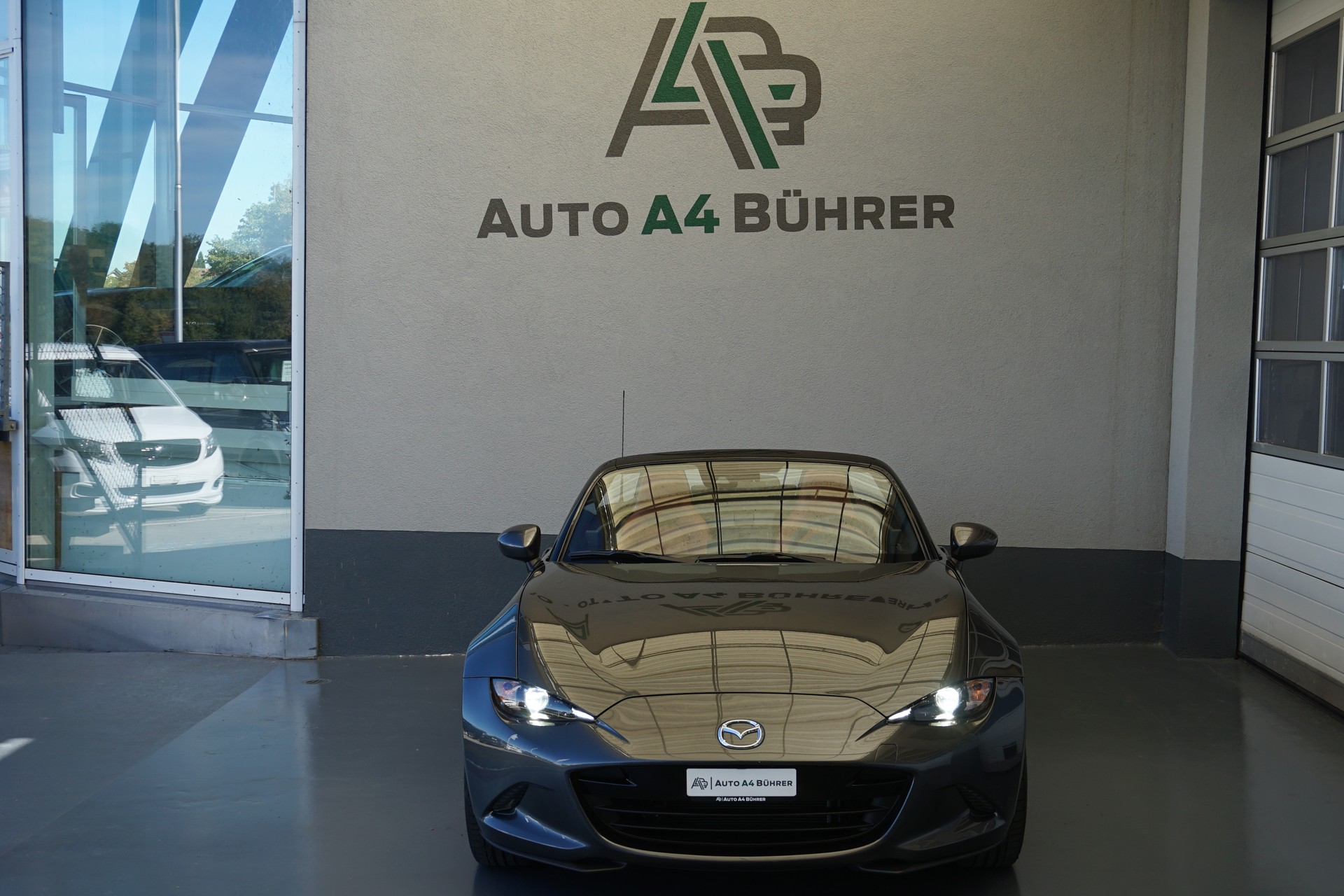 MAZDA MX-5 S-G 184 PS Kazari 6-Gang Roadster-image-17
