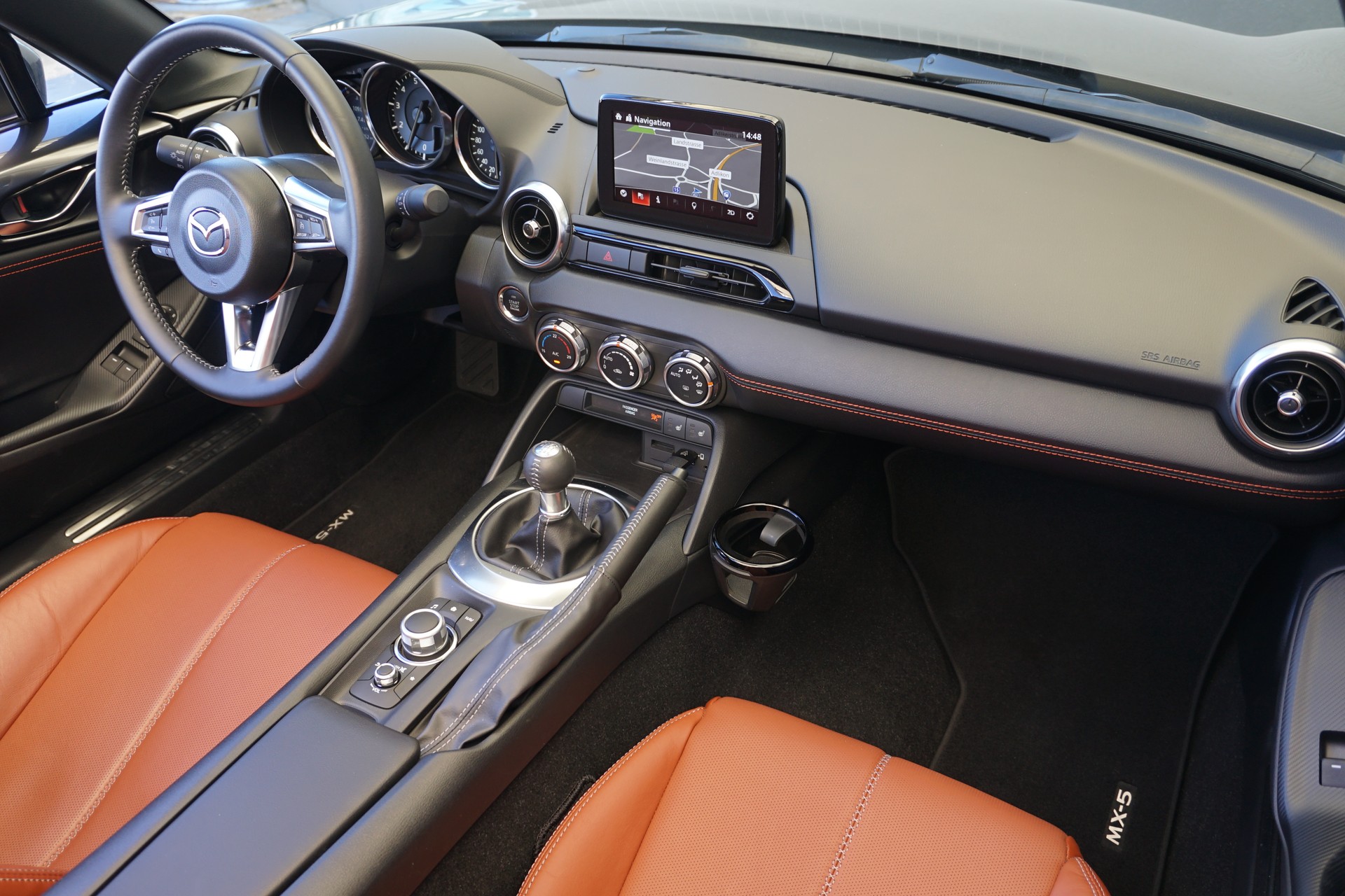 MAZDA MX-5 S-G 184 PS Kazari 6-Gang Roadster-image-28