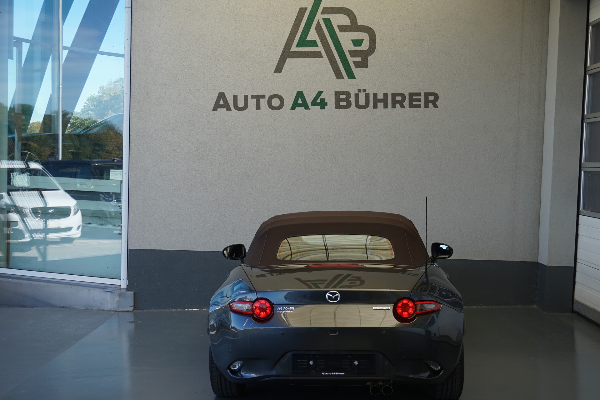 MAZDA MX-5 S-G 184 PS Kazari 6-Gang Roadster-image-18