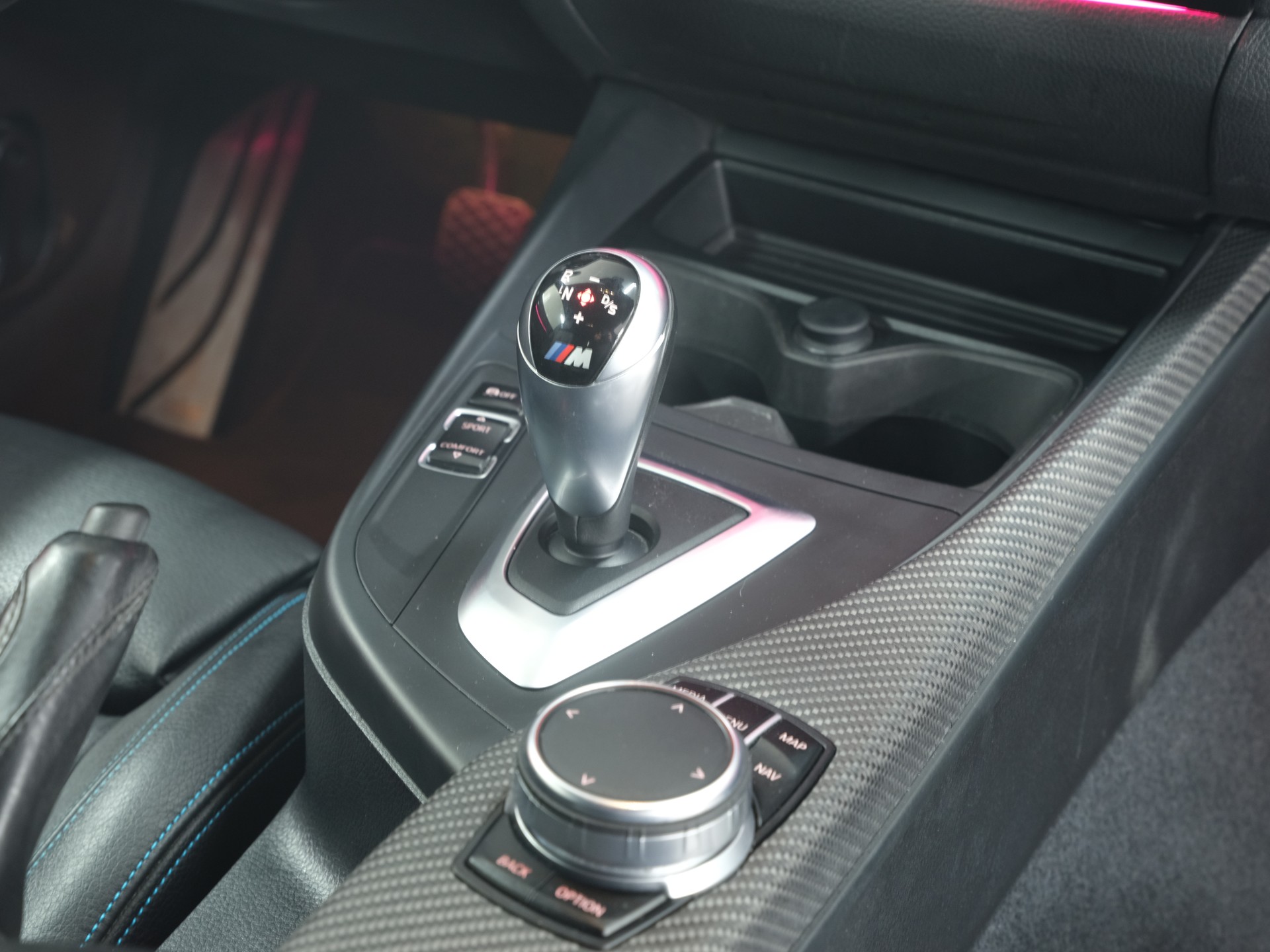 BMW M2 Drivelogic *M-Performance* Rückfahrkamera* *Harman&Kardon*-image-26