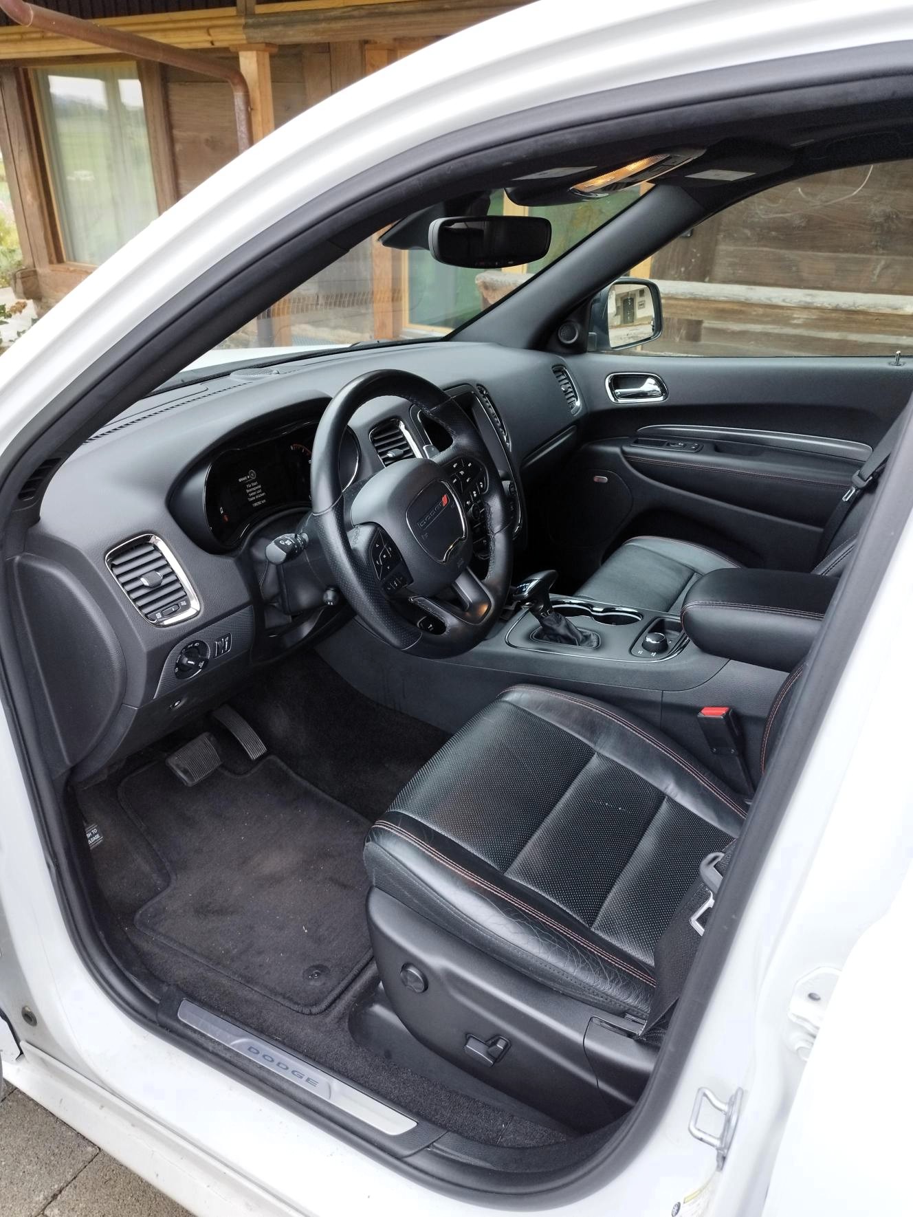 DODGE 5.7 V8 HEMI MDS VVT R/T AWD-image-7