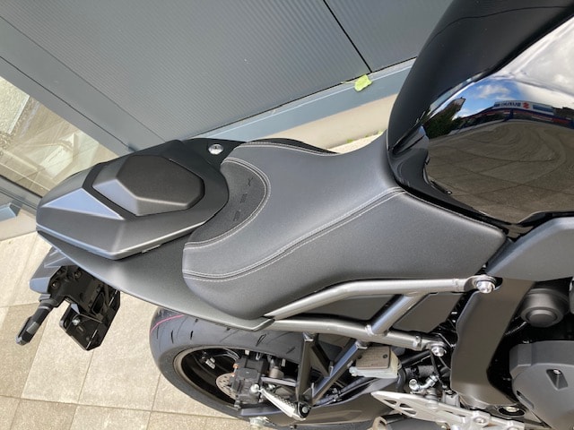 SUZUKI GSX-R 8-image-3