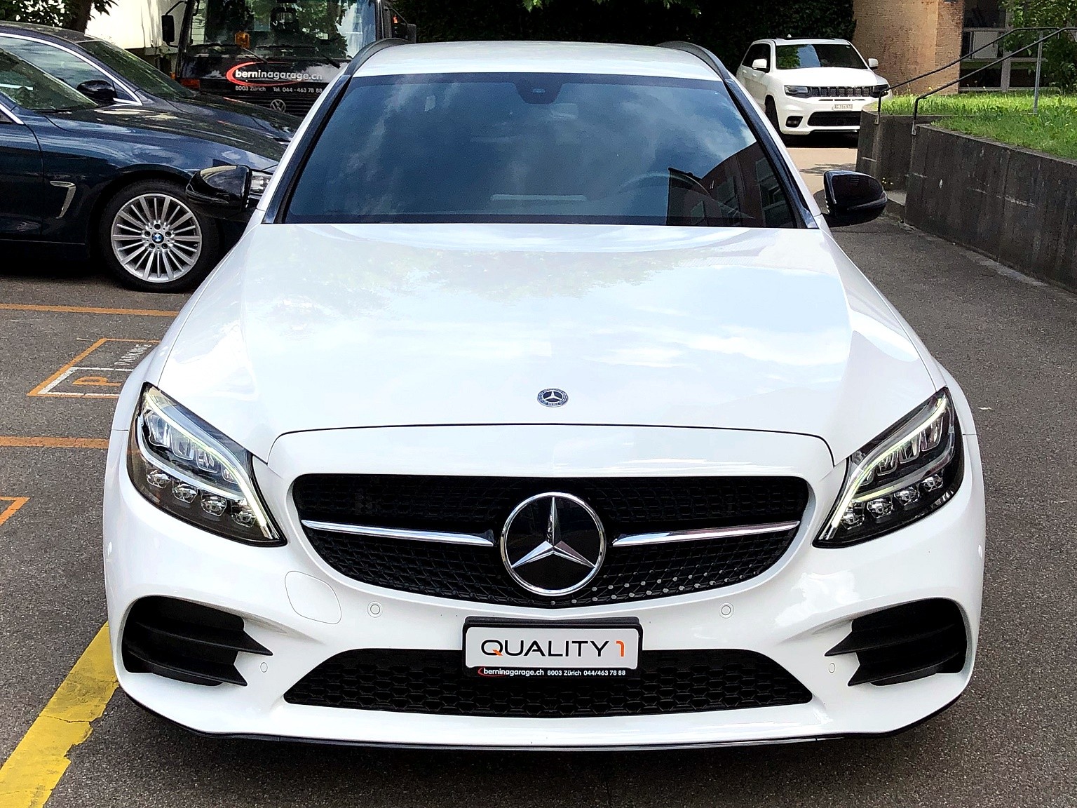 MERCEDES-BENZ C 300 T AMG Line Night Edition 9-G Tronic-showroom-element-1