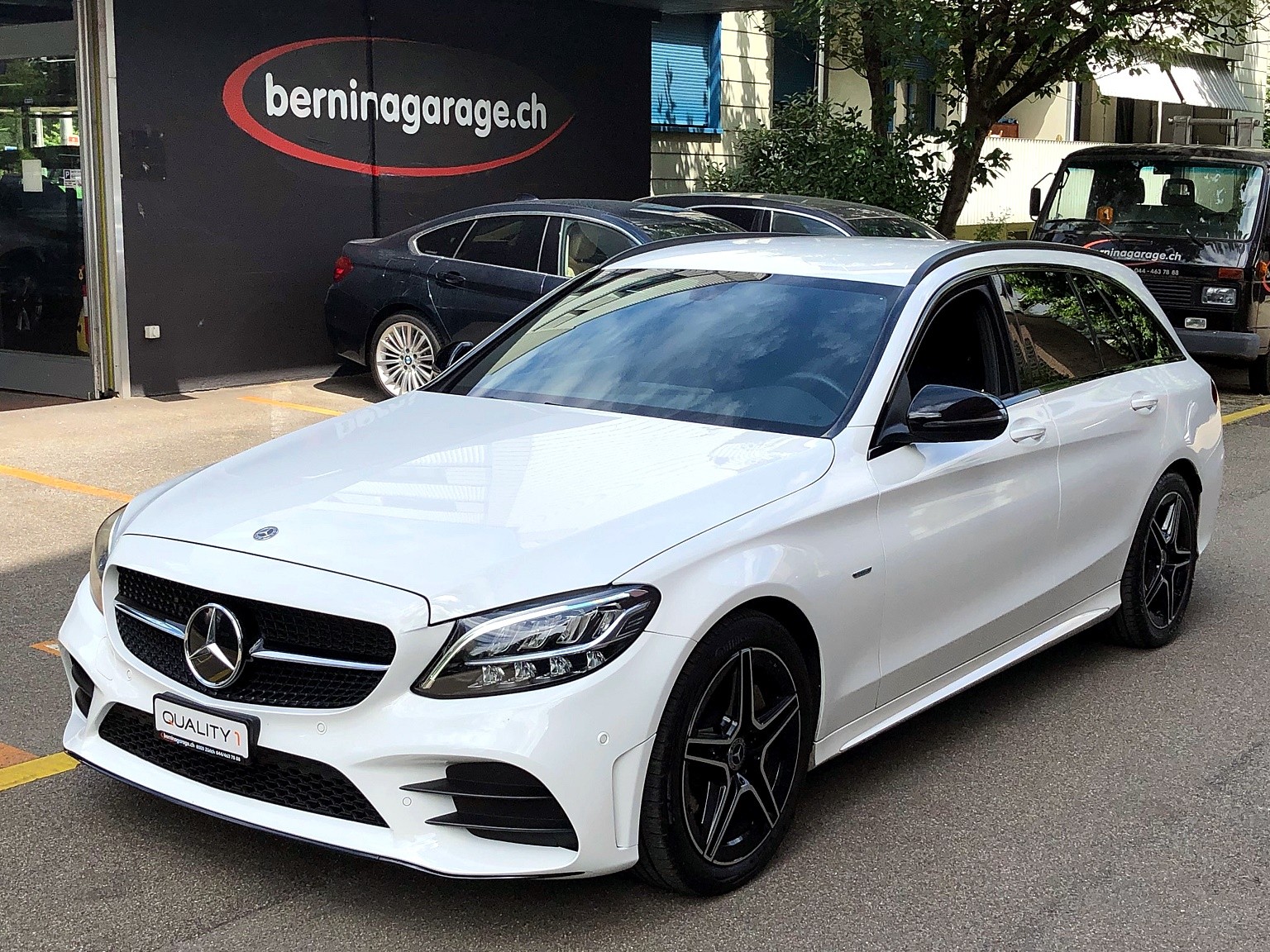 MERCEDES-BENZ C 300 T AMG Line Night Edition 9-G Tronic