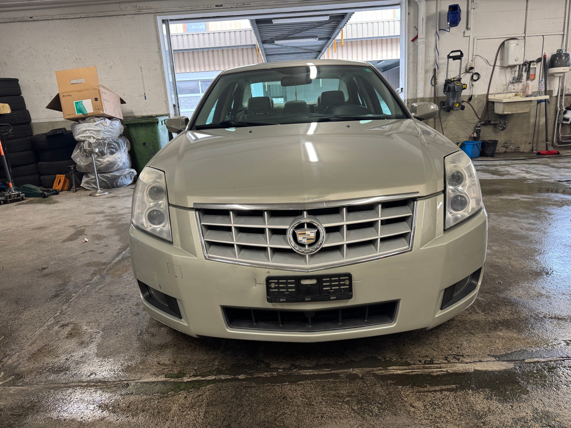 CADILLAC BLS Sedan 2.0T Business