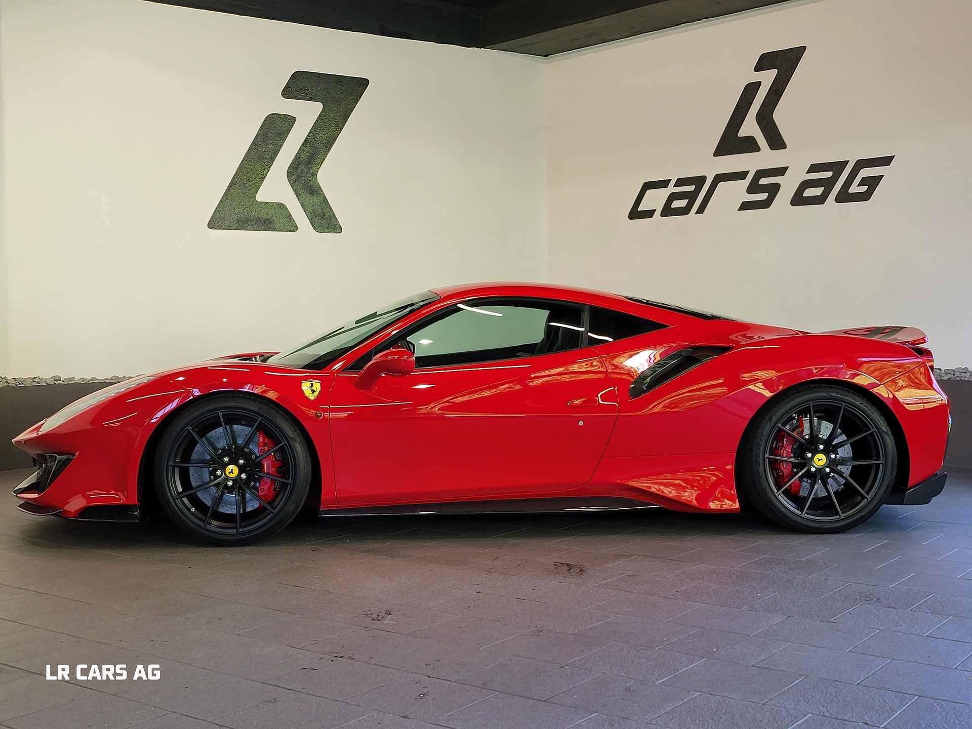 FERRARI 488 GTB 3.9 V8-image-4