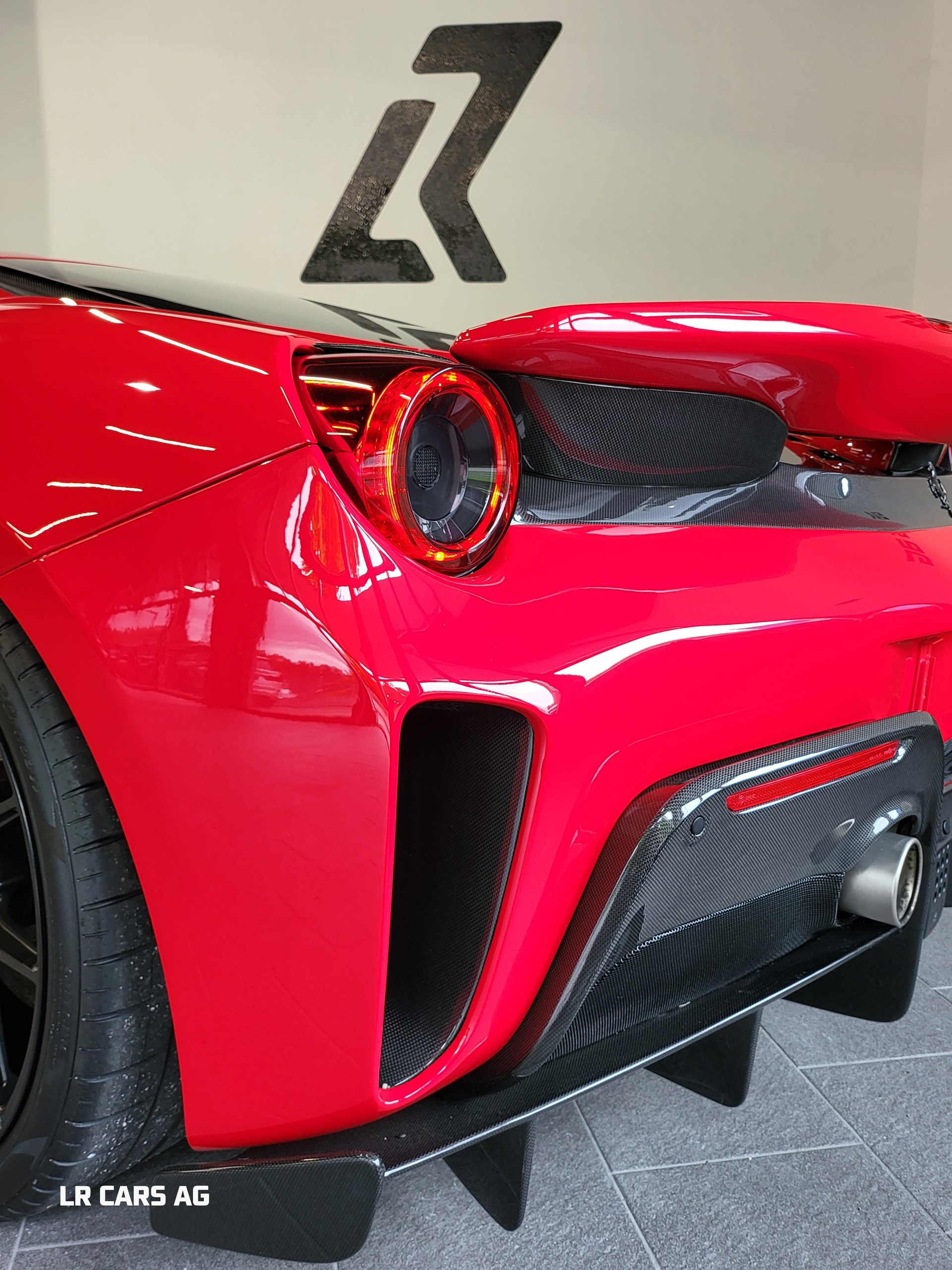 FERRARI 488 GTB 3.9 V8-image-11