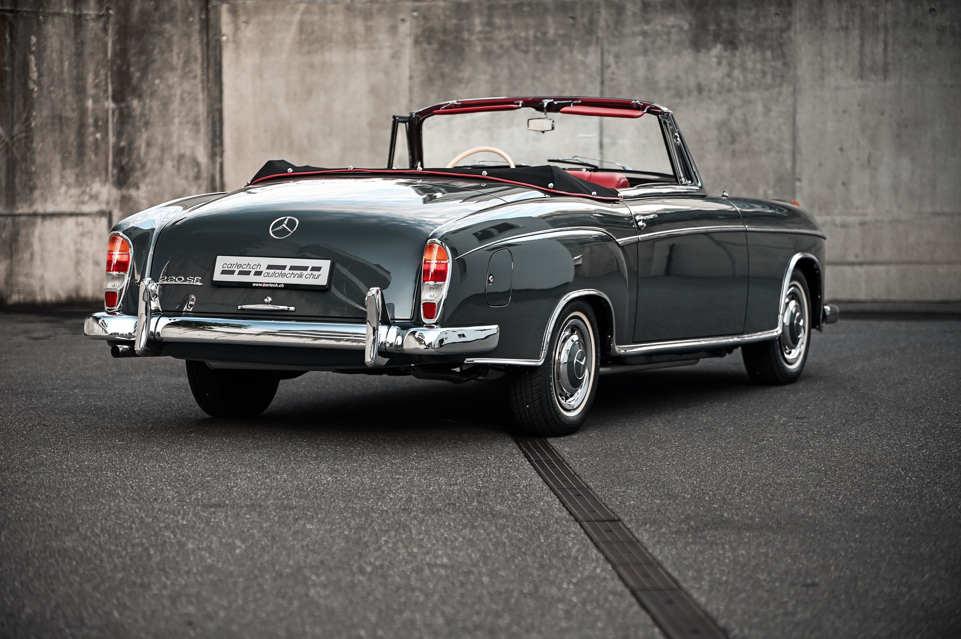 MERCEDES-BENZ SE Ponton Cabriolet-showroom-element-3