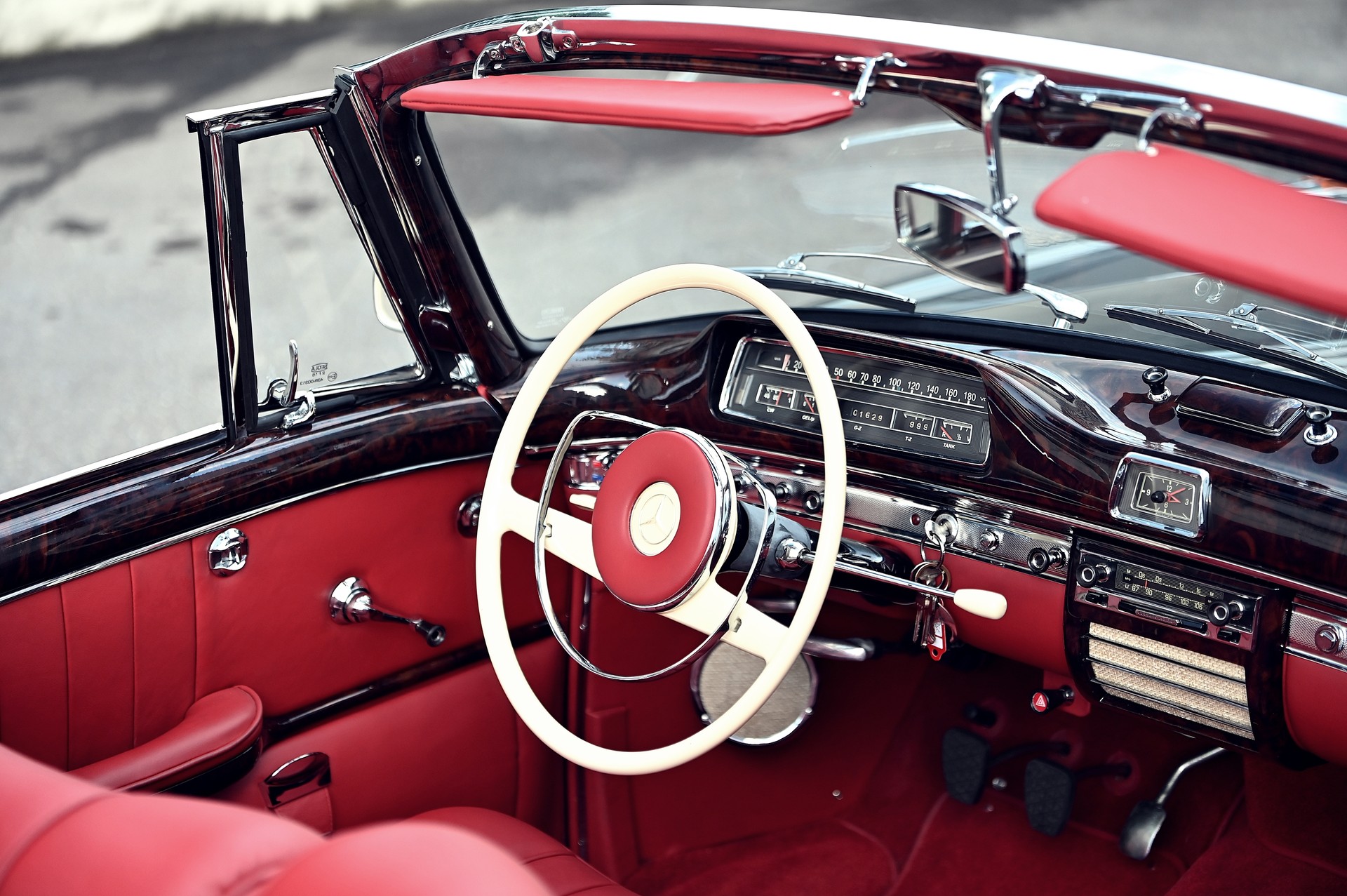 MERCEDES-BENZ SE Ponton Cabriolet-image-6