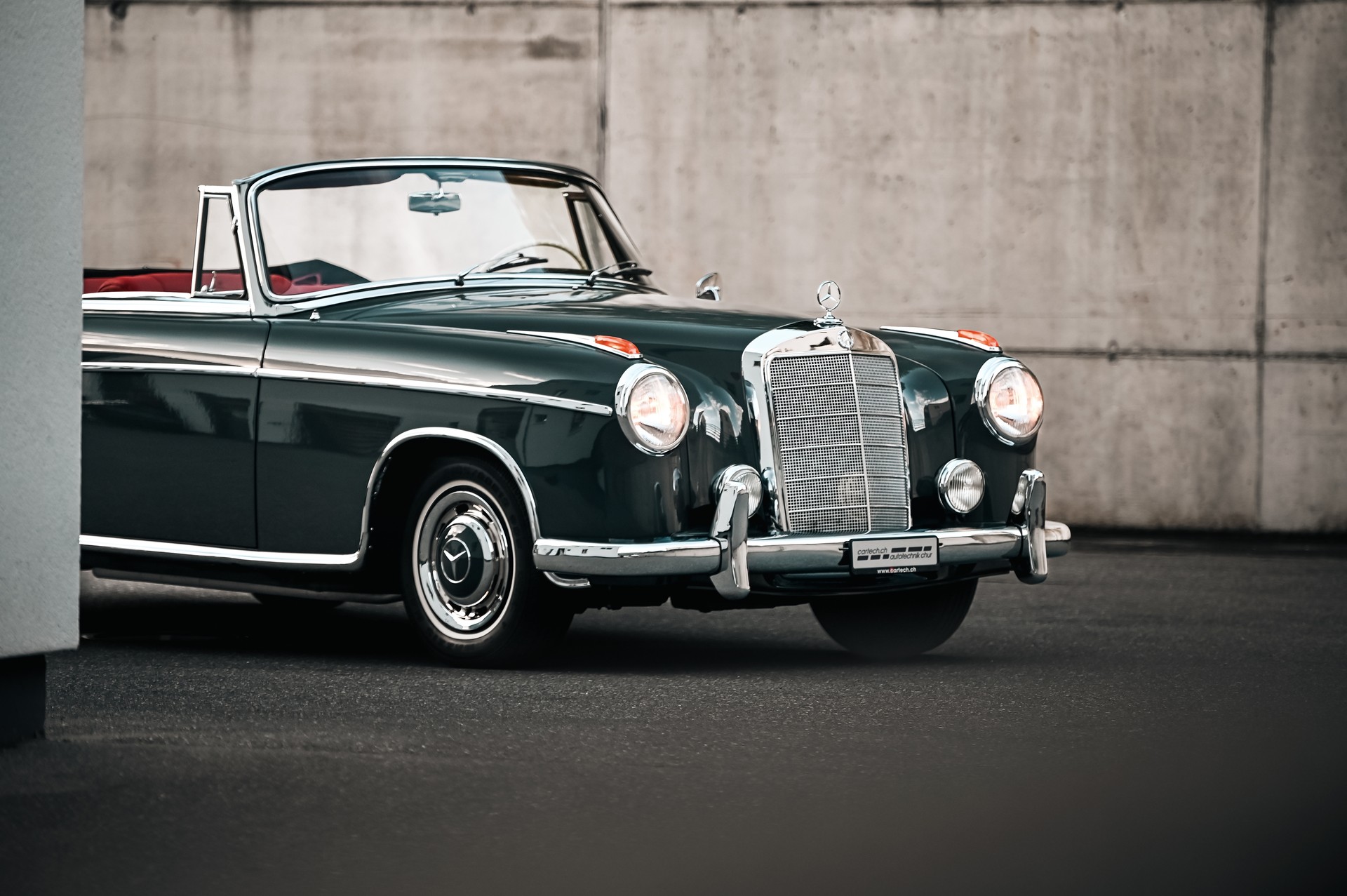 MERCEDES-BENZ SE Ponton Cabriolet-showroom-element-1