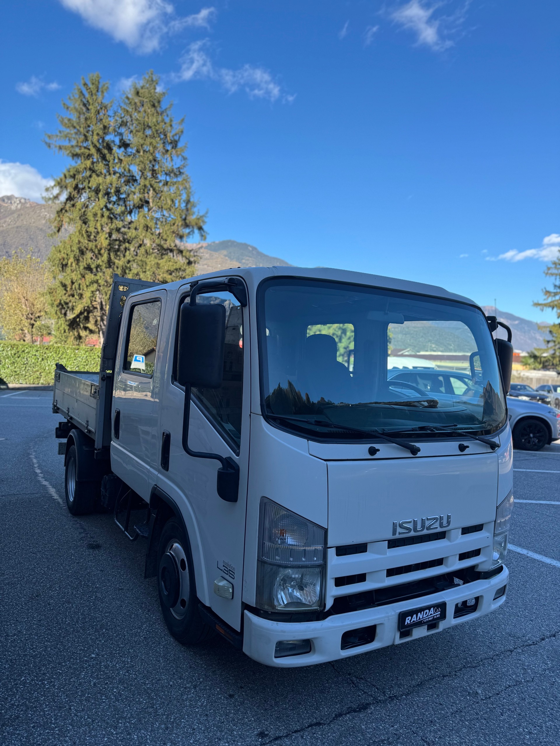 ISUZU NLR 85 - L 35 F-image-1
