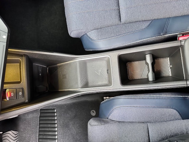 RENAULT R4 E-Tech Comfort Range 52 kWh Techno-image-17
