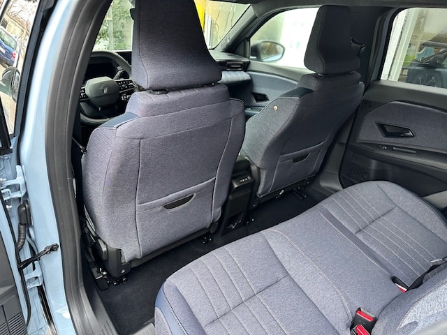RENAULT R4 E-Tech Comfort Range 52 kWh Techno-image-10