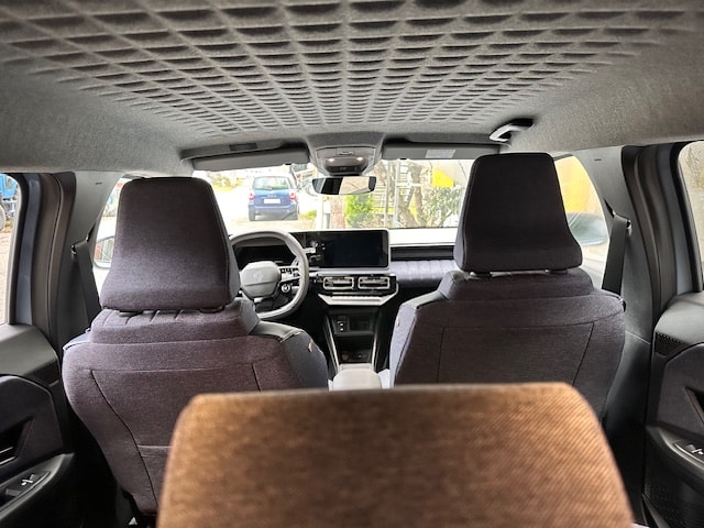 RENAULT R4 E-Tech Comfort Range 52 kWh Techno-image-8