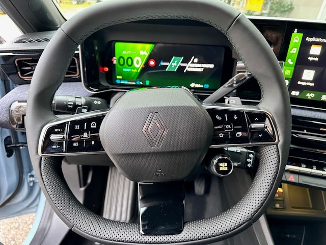 RENAULT R4 E-Tech Comfort Range 52 kWh Techno-image-22